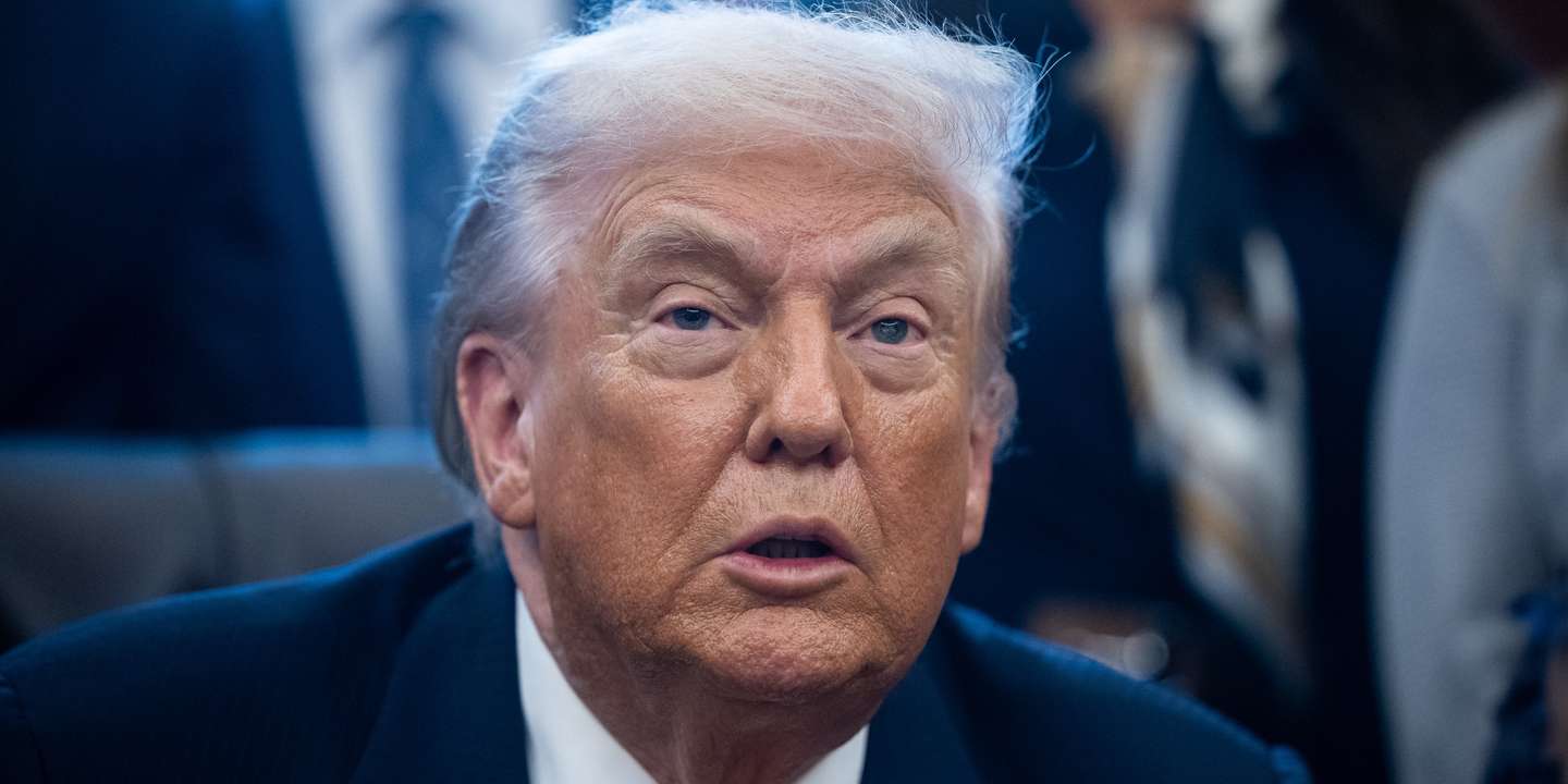 epa12649703 US President Donald Trump takes part in a signing ceremony in the Oval Office at the White House in Washington, DC, USA, 14 January 2026. Trump signed a bill allowing schools to serve whole and 2 percent milk.  EPA/Francis Chung / POOL