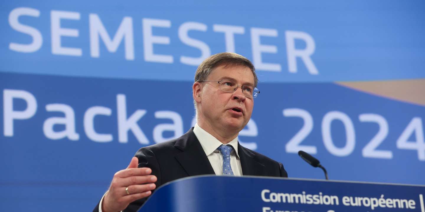 epa11421991 European Commission Executive Vice-President Valdis Dombrovskis gives a press conference on the Economy 2024 European Semester Spring Package, in Brussels, Belgium, 19 June 2024. The EU Commission said the opening of a deficit-based excessive deficit procedure is warranted for seven Member States: Belgium, France, Italy, Hungary, Malta, Poland and Slovakia, in light of assessment contained in the report on compliance with the deficit criterion.  EPA/OLIVIER HOSLET