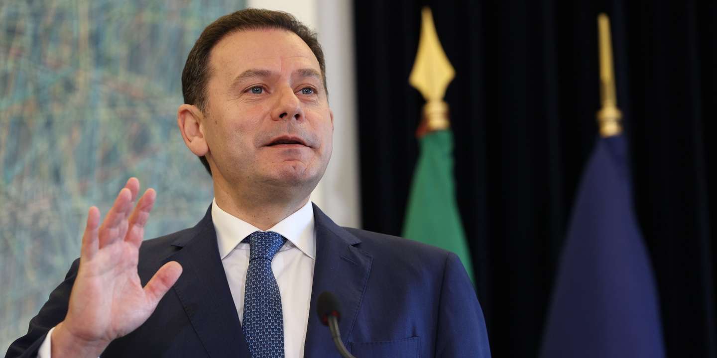 epa11856572 Portugal's Prime Minister Luis Montenegro speaks during a joint press conference with NATO Secretary General Mark Rutte (not pictured) following their meeting at Sao Bento Palace, Lisbon, Portugal, 27 January 2025. During this visit, topics will include the challenge for NATO members to invest more in defense and the position of U.S. President Donald Trump, who calls for defense spending to reach 5% of GDP as part of preparations for the NATO summit.  EPA/MIGUEL A. LOPES