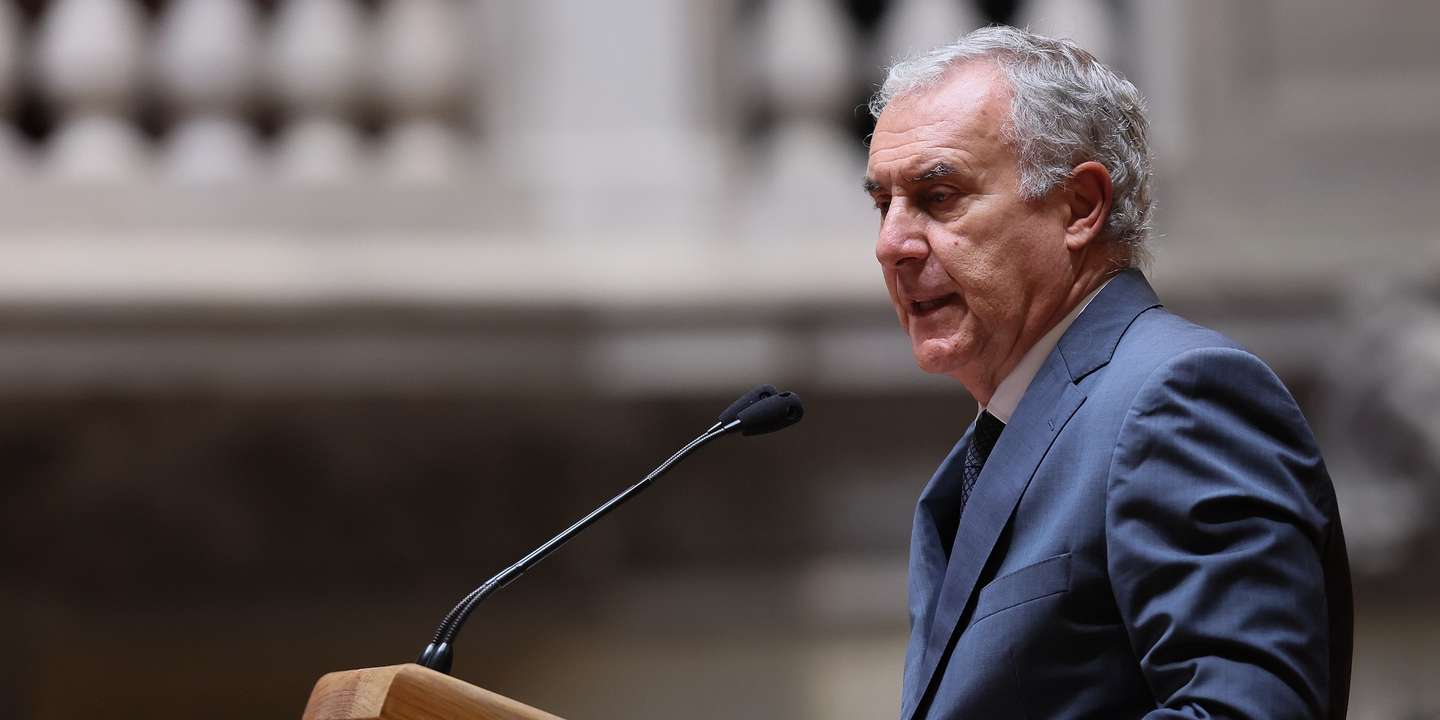 O deputado do Partido Social Democrata (PSD), António Rodrigues, durante a sessão plenária para discussão para, entre outros assuntos, a reapreciação do Decreto da Assembleia da República n.º 6/XVII - Altera a Lei n.º 23/2007, de 4 de julho, que aprova o regime jurídico de entrada, permanência, saída e afastamento de estrangeiros do território nacional, na Assembleia da República, em Lisboa, 30 de setembro de 2025. MANUEL DE ALMEIDA/LUSA