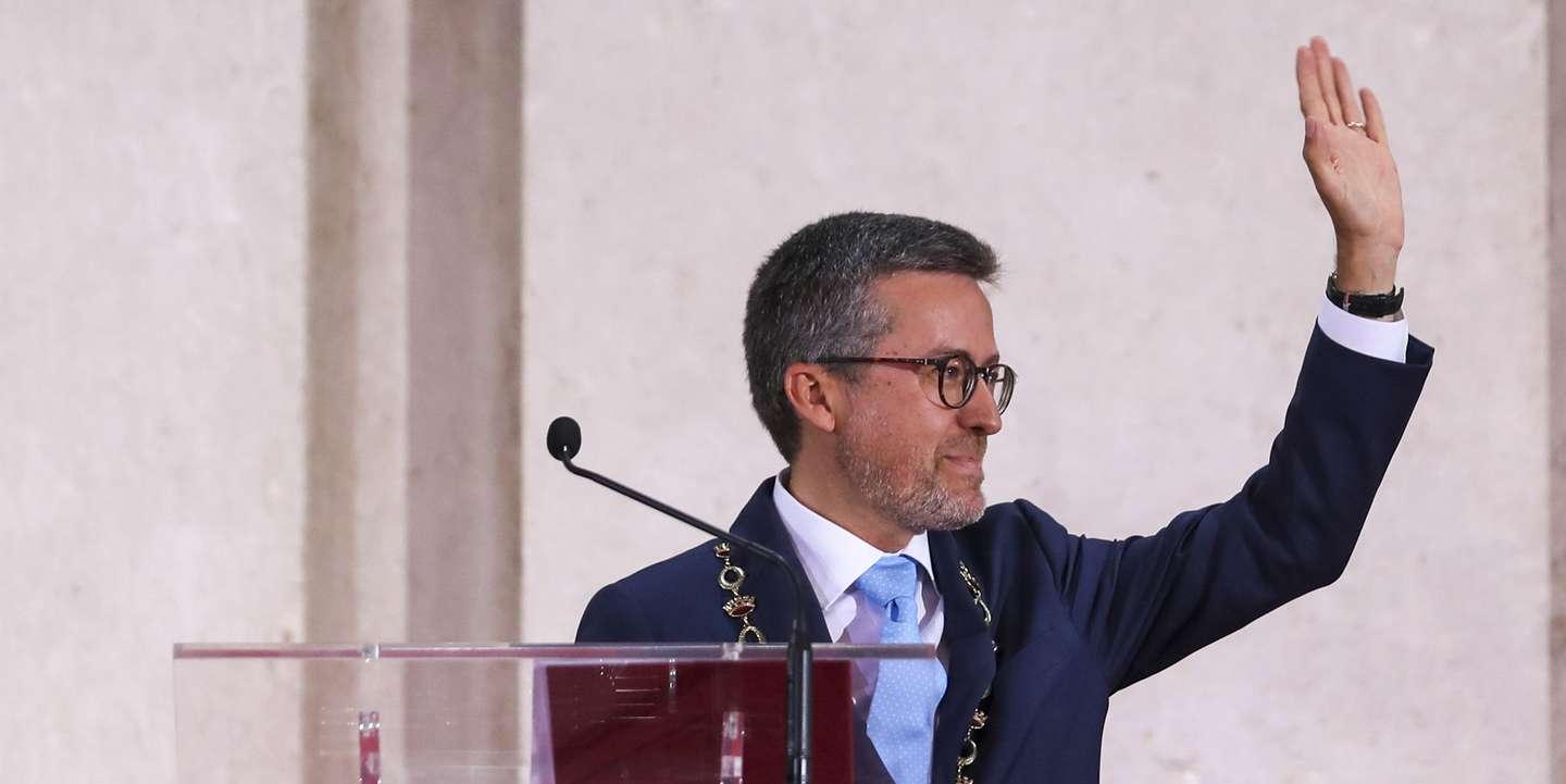 O novo presidente da Câmara Municipal de Lisboa, Carlos Moedas, durante a cerimónia de instalação e posse do presidente e vereadores eleitos para a autarquia lisboeta, bem como dos deputados municipais eleitos para a Assembleia Municipal de Lisboa, realizada nos Paços do Concelho de Lisboa, 18 de outubro de 2021. ANTÓNIO COTRIM/LUSA