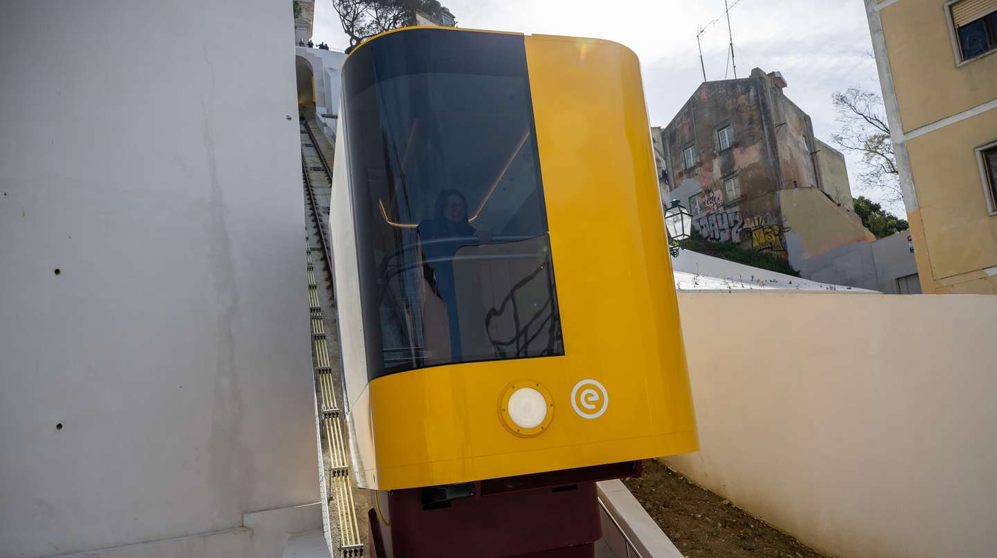 Funicular da Graça, um equipamento que vai assegurar o percurso desde a rua dos Lagares, na Mouraria até ao miradouro Sophia de Mello Breyner Andresen, em frente à Igreja da Graça, em Lisboa, 12 de março de 2024. JOSÉ SENA GOULÃO/LUSA