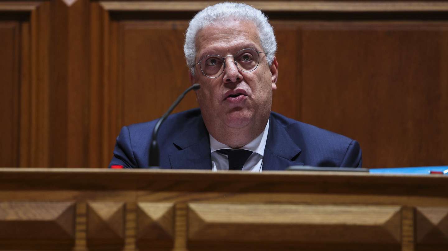 O ministro da Economia, Pedro Reis, intervém na sua audição perante a Comissão de Orçamento, Finanças e Administração Pública, no âmbito da apreciação, na especialidade, da Proposta de Lei n.º 26/XVI/1.ª (GOV) – Aprova o Orçamento do Estado para 2025, na Assembleia da República, em Lisboa, 14 de novembro de 2024. TIAGO PETINGA/LUSA