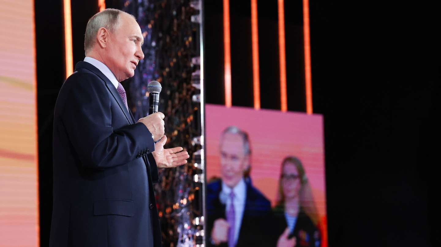 epa11758937 Russian President Vladimir Putin speaks during 'We Are Together' international prize awarding ceremony as part of the 'We Are Together International Civil Participation Forum' in Moscow, Russia, 05 December 2024.  EPA/MAXIM BLINOV / KREMLIN / POOL