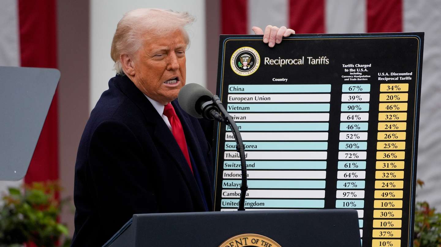 epa12006199 US President Donald Trump speaks during a tariff announcement in the Rose Garden of the White House in Washington, DC, USA, 02 April 2025. Trump plans to roll out tariffs on global trading partners, the centerpiece of his effort to bring back manufacturing to the US and reshape a world trade system he has long decried as unfair. Trump has branded the day 'Liberation Day', though most economists expect US consumers to foot the costs.  EPA/KENT NISHIMURA / POOL