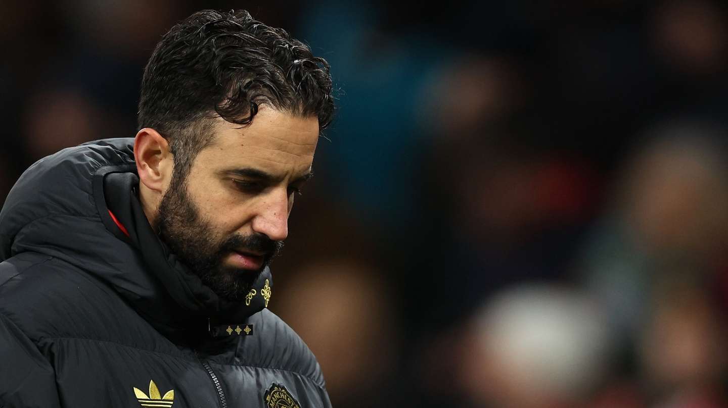 epa12618464 Manchester United's manager Ruben Amorim reacts during the English Premier League match between Manchester United and Wolverhampton Wanderers, in Manchester, Britain, 30 December 2025.  EPA/ADAM VAUGHAN EDITORIAL USE ONLY. No use with unauthorized audio, video, data, fixture lists, club/league logos, 'live' services or NFTs. Online in-match use limited to 120 images, no video emulation. No use in betting, games or single club/league/player publications.