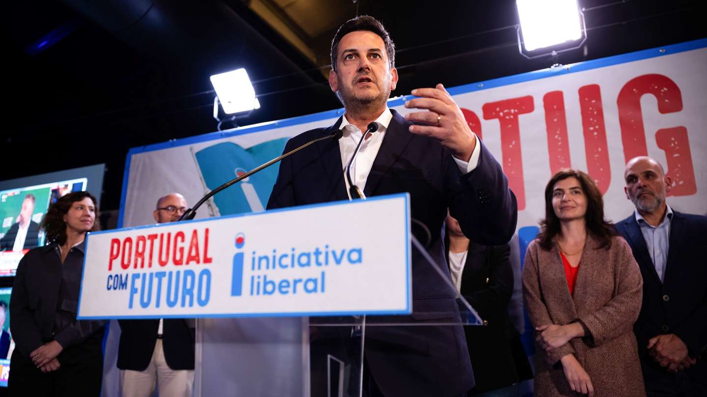 Liberal Initiative IL. Noite agridoce. E agora esperar pelo telefone – Observador