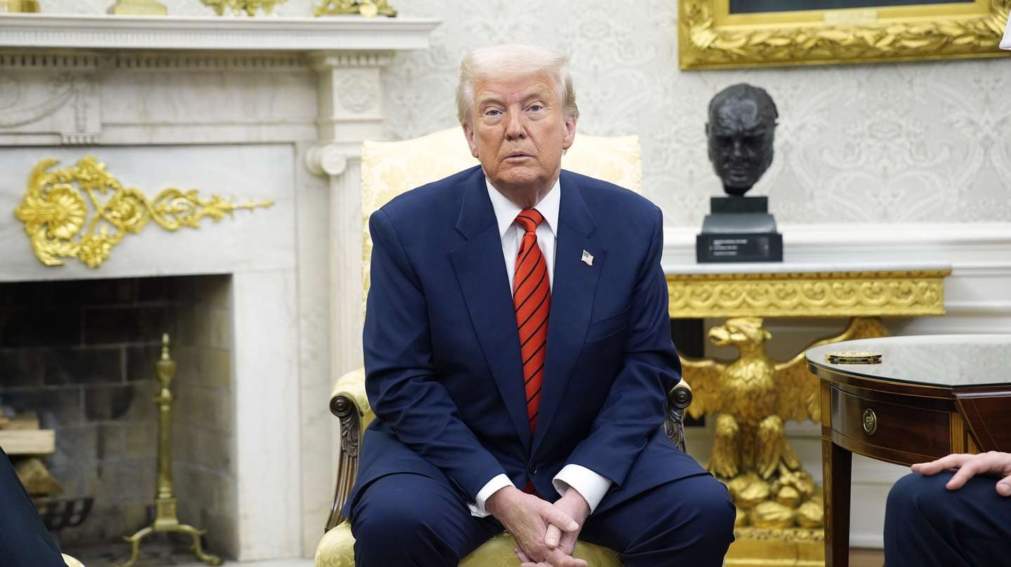 epa11961724 US President Donald Trump looks on during his meeting with NATO Secretary General Mark Rutte in the Oval Office of the White House in Washington, DC, USA, 13 March 2025.  EPA/YURI GRIPAS / POOL