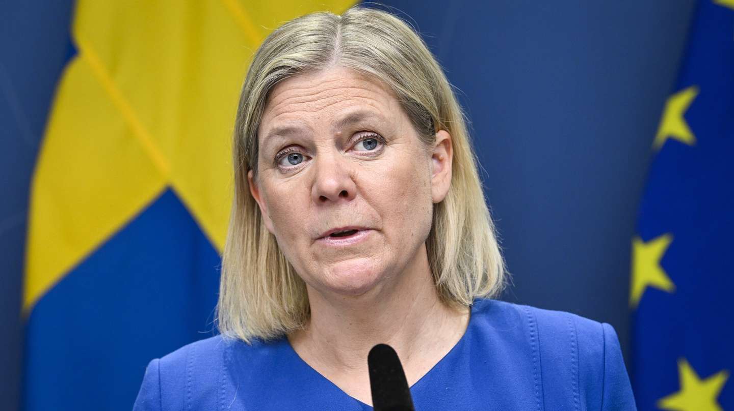 epa09950824 Sweden's Prime Minister Magdalena Andersson gives a news conference in Stockholm, Sweden, 16 May 2022. Sweden's government has decided to apply for a NATO membership. The Swedish Parliament held on the day a special debate about applying for NATO membership. The leaders of Sweden and Finland have confirmed they will apply for NATO membership as a result of Russia's invasion of Ukraine. The move would bring the expansion of the Western military alliance to 32 member countries.  EPA/HENRIK MONTGOMERY  SWEDEN OUT