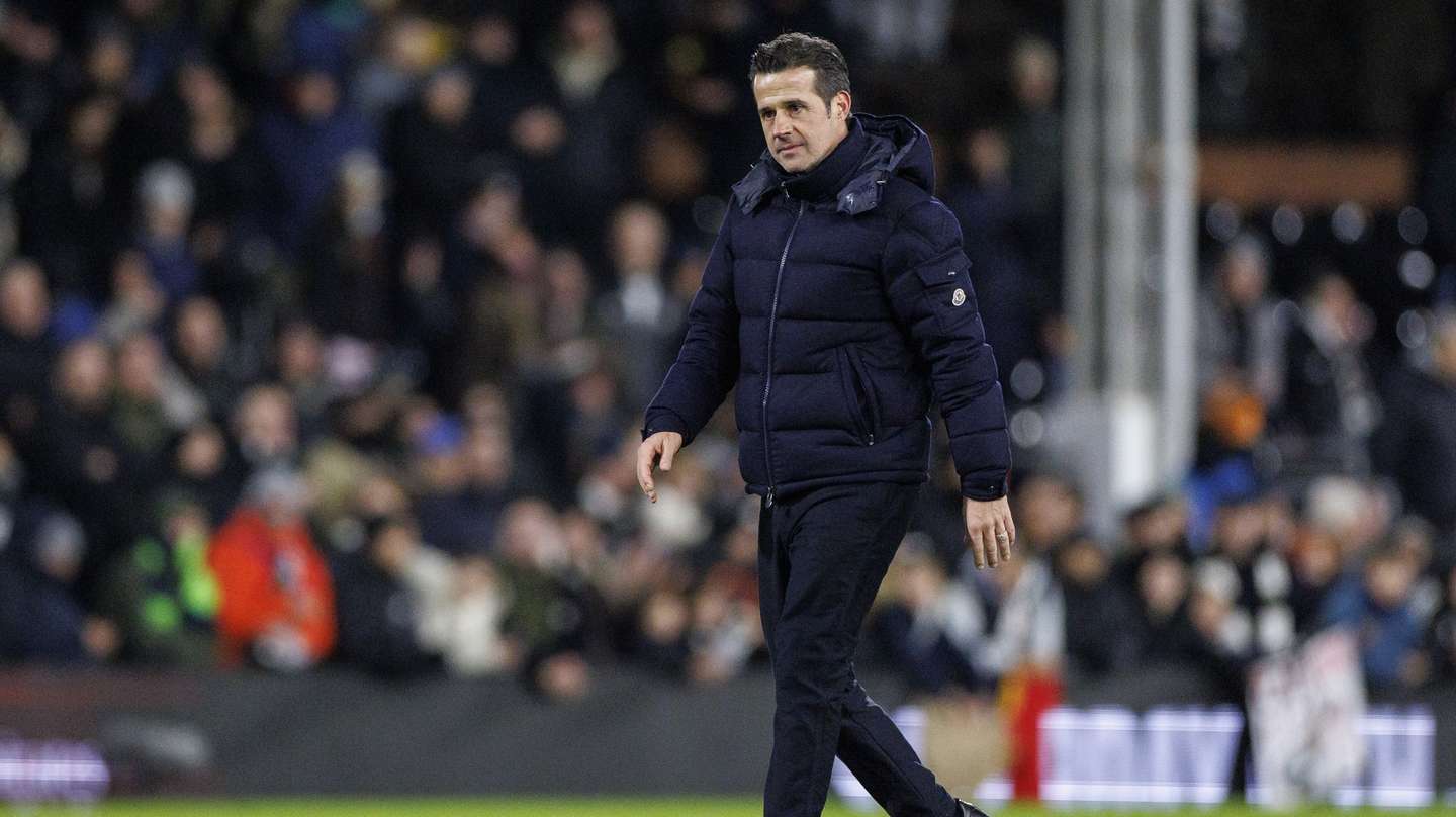 epa12635035 Fulham manager Marco Silva walks on the pitch after winning the English Premier League soccer match between Fulham FC and Chelsea FC, in London, Britain, 07 January 2026.  EPA/TOLGA AKMEN EDITORIAL USE ONLY. No use with unauthorized audio, video, data, fixture lists, club/league logos, 'live' services or NFTs. Online in-match use limited to 120 images, no video emulation. No use in betting, games or single club/league/player publications.