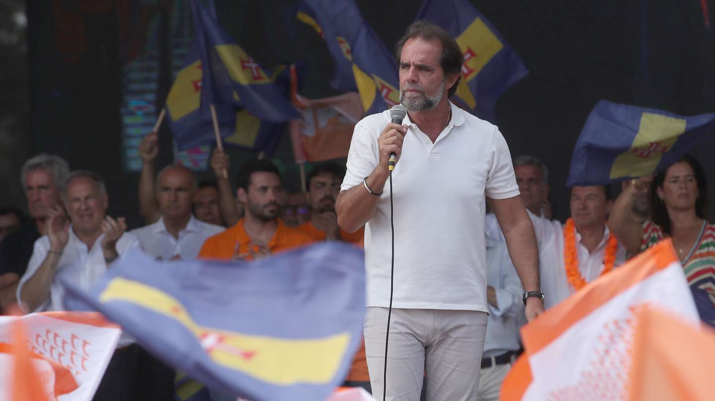 Miguel Albuquerque, presidente do PSD Madeira, esta tarde durante o discurso político na festa do PSD Madeira na Herdade do Chão da Lagoa, no Funchal, 21 de julho de 2024, HOMEM DE GOUVEIA/LUSA
