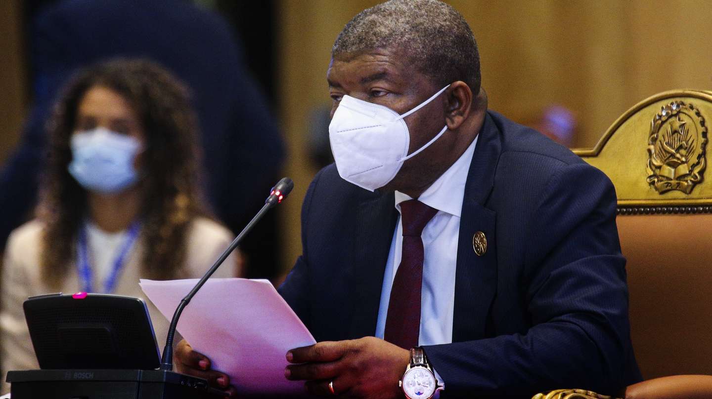 O Presidente da República de Angola, João Lourenço, intervém durante a XIII Conferência de Chefes de Estado e de Governo da Comunidade dos Países de Língua Portuguesa (CPLP), em Luanda, Angola, 17 de julho de 2021. AMPE ROGÉRIO/LUSA
