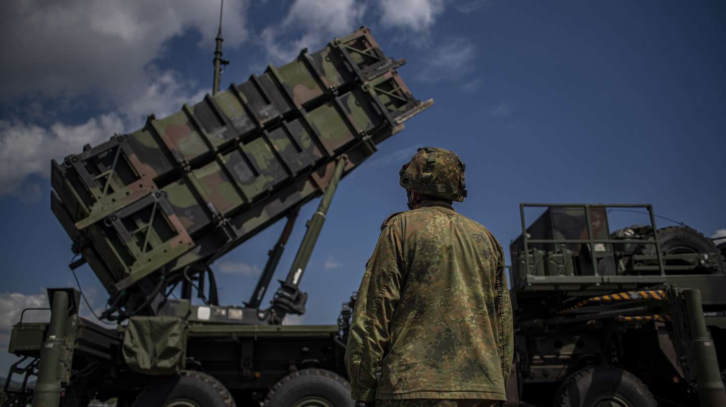 epa09937879 A German soldier looks on as he shows how it works at the launching station of NATO's Patriot missile air defense system operated by German army unit Flugabwehrraketengruppe 26 (Air Defense Artillerie) placed at Sliac airbase in Sliac, central Slovakia, 10 May 2022. A Dutch-German air and missile defence forces deployed Patriot system in spring 2022 to reinforce defence capabilities on Eastern NATO border following Russia's military invasion in Ukraine, as mainly military mission is protection of Sliac air base and additional assets. NATO multinational air missile defence task force Slovakia operate on the site with 240 German soldiers and with 130 Dutch soldiers.  EPA/MARTIN DIVISEK