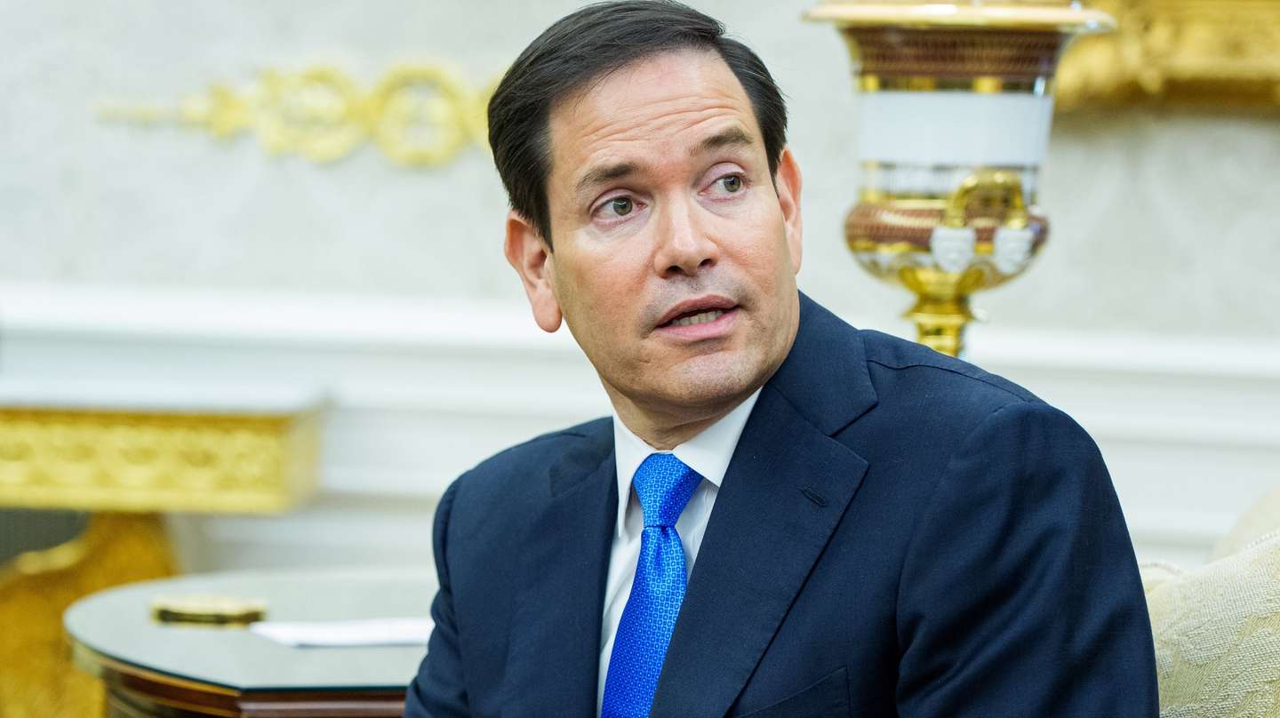 epa12241591 United States Secretary of State Marco Rubio gives remarks as United States President Donald J. Trump meets Bahrain's Prime Minister and Crown Prince Sheikh Salman bin Hamad al-Khalifa in the Oval Office of the White House in Washington, DC, USA, 16 July 2025.  EPA/AARON SCHWARTZ / POOL
