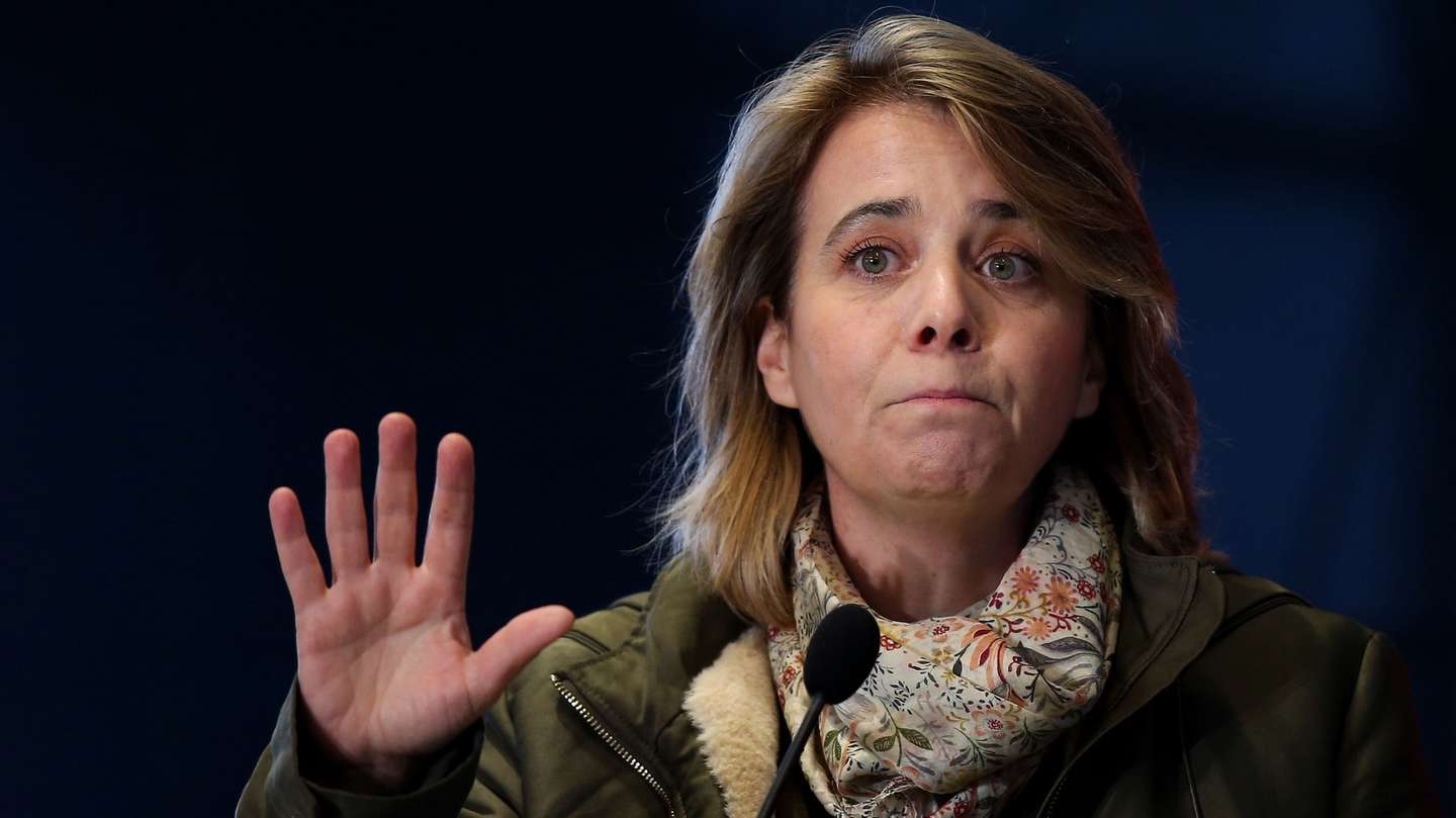A coordenadora nacional do Bloco de Esquerda (BE), Catarina Martins, intervém durante a sessão pública "Razões fortes, compromissos claros" em Ferreira do Alentejo, 9 de janeiro de 2022. NUNO VEIGA/LUSA