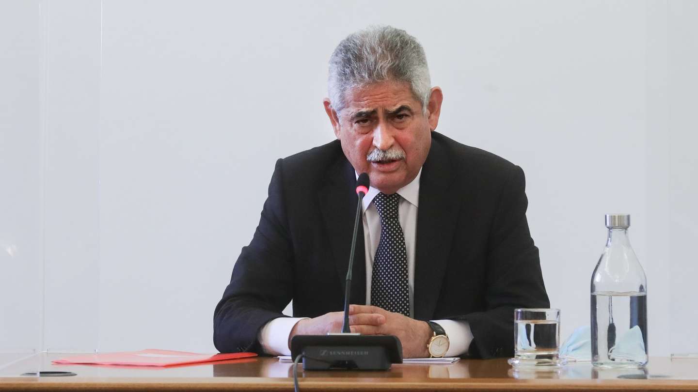 O presidente do Conselho de Administração da Promovalor, Luís Filipe Vieira, fala perante a Comissão Eventual de Inquérito Parlamentar às perdas registadas pelo Novo Banco e imputadas ao Fundo de Resolução, na Assembleia da República, em Lisboa, 10 de maio de 2021. TIAGO PETINGA/LUSA