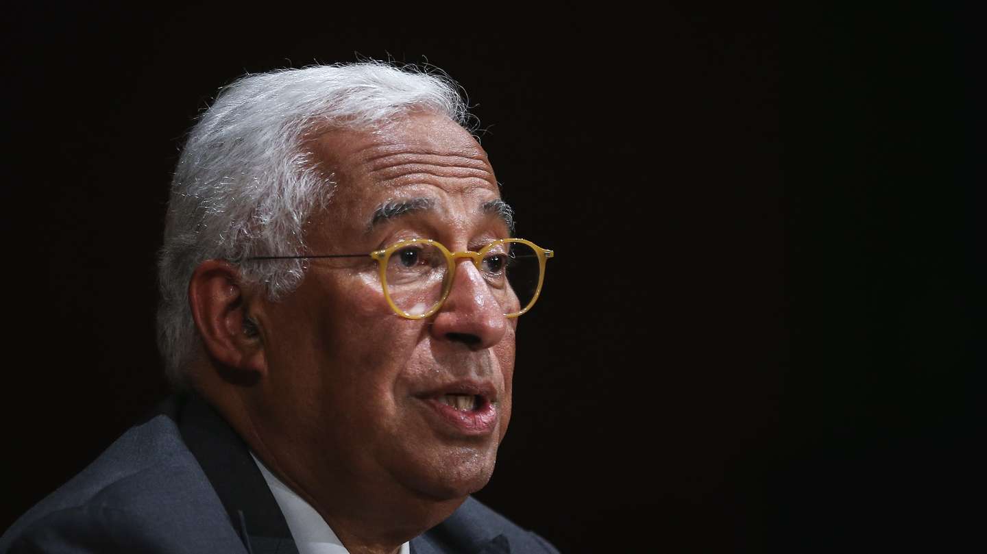 O antigo primeiro-ministro, António Costa, usa da palavra durante o lançamento do livro "O Ano Zero da Nova Europa" da autoria de Bernardo Pires de Lima (ausente da imagem), no Centro Cultural de Belém, em Lisboa, 08 de maio de 2024. RODRIGO ANTUNES/LUSA