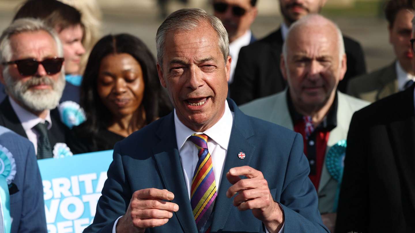 epa12940655 Reform Party leader Nigel Farage speaks at Havering Town Hall in London, Britain, 08 May 2026. Local elections took place across the United Kingdom on 07 May 2026. Early results show gains by Reform and a number of losses for the Labour Party.  EPA/NEIL HALL