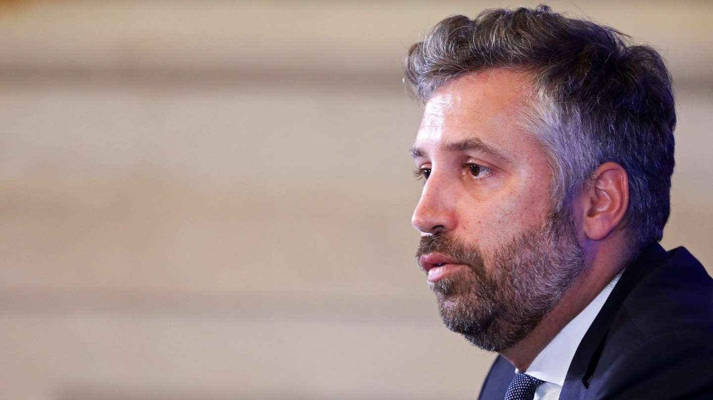 O ministro das Infraestruturas e da Habitação, Pedro Nuno Santos, participa na conferência de imprensa após a reunião do Conselho de Ministros no Palácio de Ajuda, em Lisboa, 17 de setembro de 2020. ANTÓNIO PEDRO SANTOS/LUSA