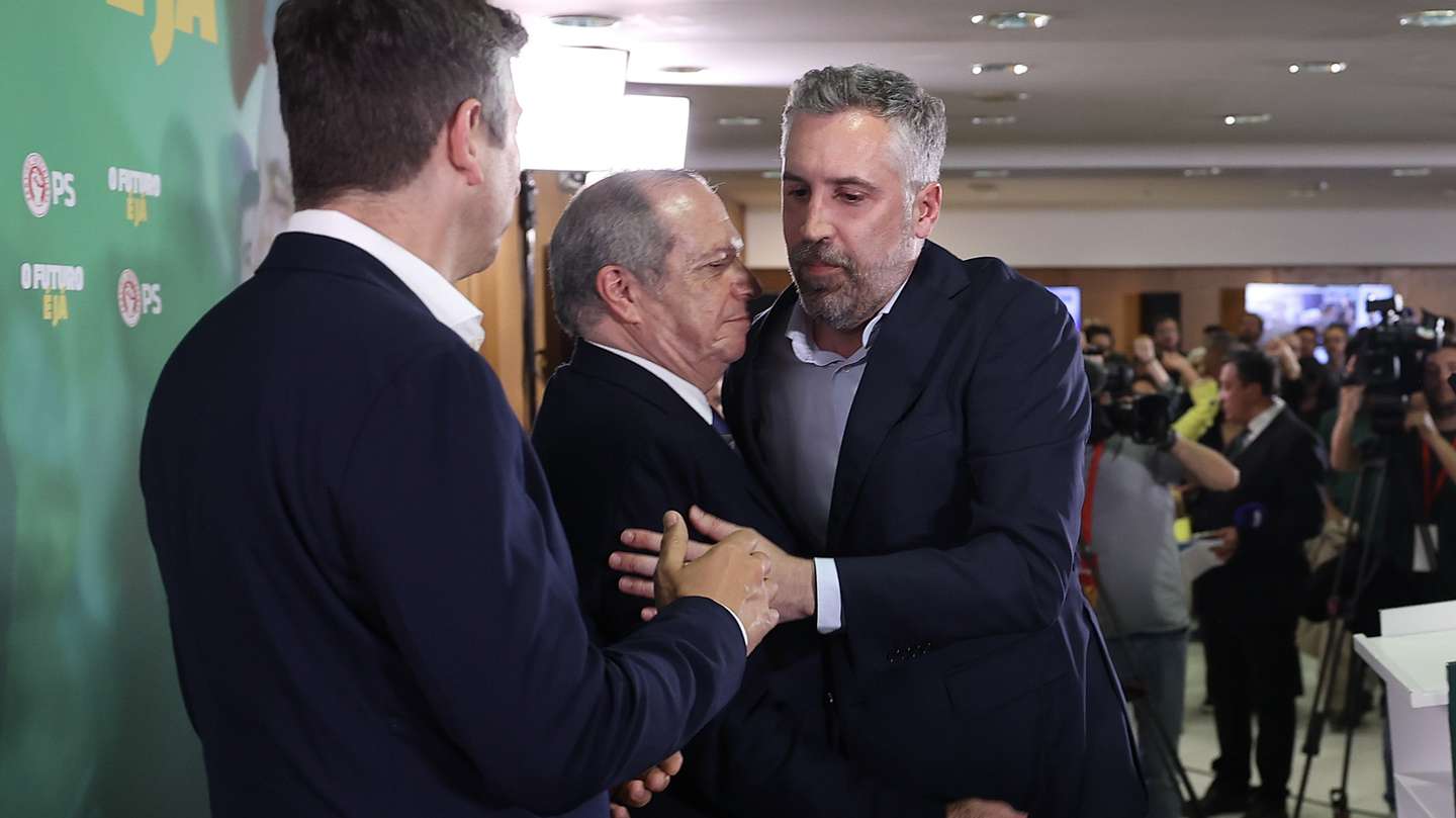The secretary-general of the Socialist Party (PS) Pedro Nuno Santos (R) and teh president of the party Carlos Cesar (C) at the end of the conference  press conference on the election night of the legislative elections 2025 at Party's campaign headquarters in Lisbon, Portugal, 19 May 2025. More than 10.8 million voters living in Portugal and abroad will be asked to vote in these early parliamentary elections on 18 May and choose from among the 21 competing political forces the party they believe should form the next government and elect the 230 seats of the Assembly of the Republic for the next legislature. JOSE SENA GOULAO/LUSA