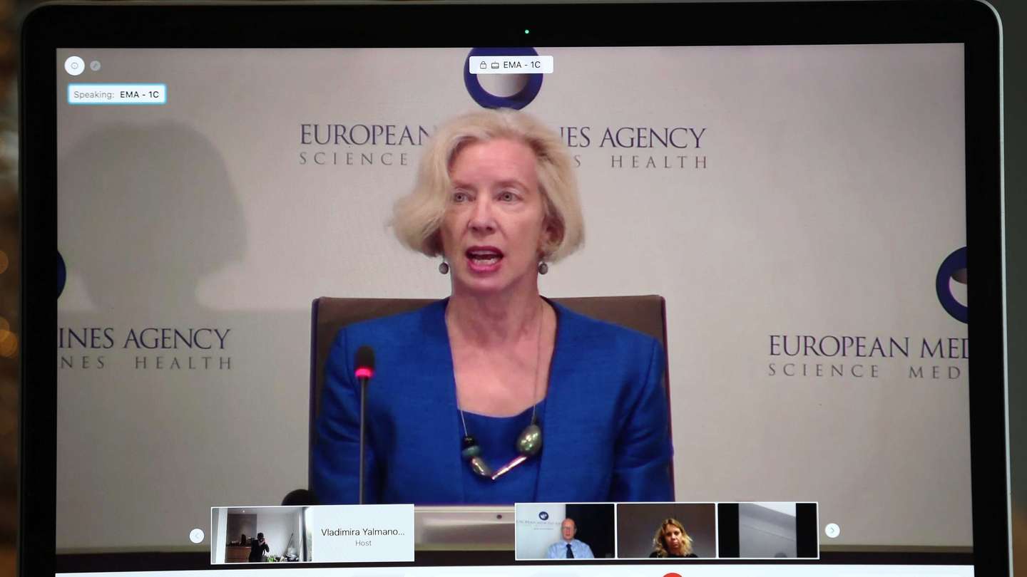 epa08898075 A photo taken off the screen of a laptop shows Emer Cooke, CEO of the European Medicines Agency (EMA), explaining the approval of the Pfizer / BioNTech coronavirus vaccine during an online press conference in Amsterdam, The Netherlands, 21 December 2020. With the approval, a crucial step has been taken towards the authorization of this first corona vaccine to the European Union. ANP  EPA/PIETER STAM DE JONGE