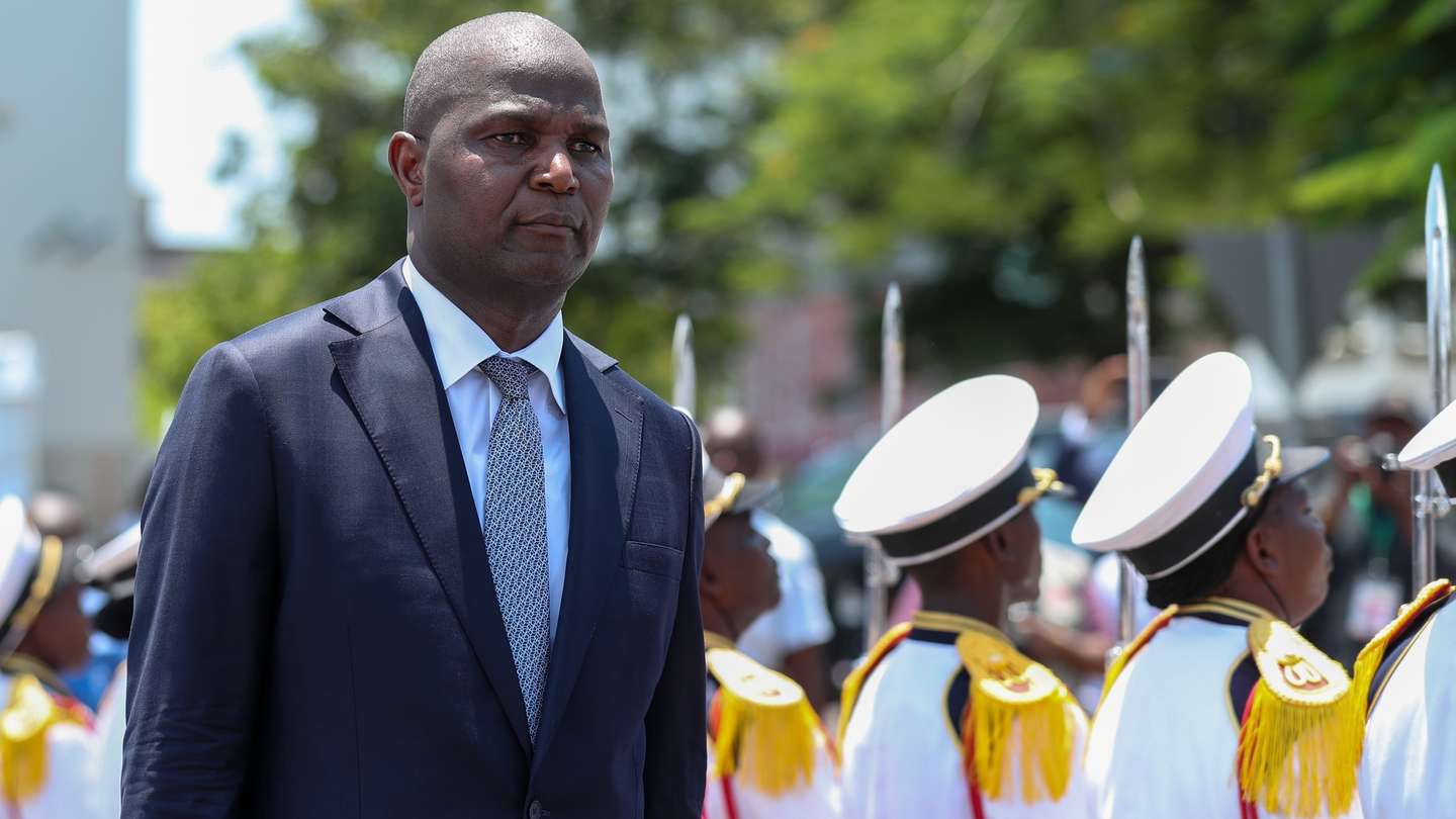 Mozambique's new President Daniel Chapo during his inauguration ceremony as Mozambique's fifth president at Independence Square in Maputo, Mozambique, 15 January 2025. On 23 December, Chapo, 48, was declared the winner of the presidential election by the Constitutional Council (CC) with 65.17% of the vote in the general elections held on 9 October, which included legislative and provincial assembly elections also won by Frelimo. LUISA NHANTUMBA/LUSA