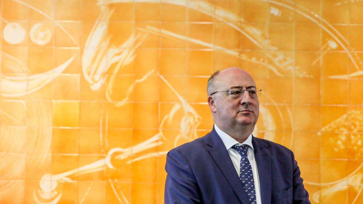 O ministro da Agricultura e Pescas, José Manuel Fernandes, visita o Polo de Inovação da Fonte Boa do INIAV, Estação Zootécnica Nacional, no âmbito do 9.º Encontro Técnico de Produção de Leite, em Santarém, 07 de fevereiro de 2025. PAULO CUNHA/LUSA
