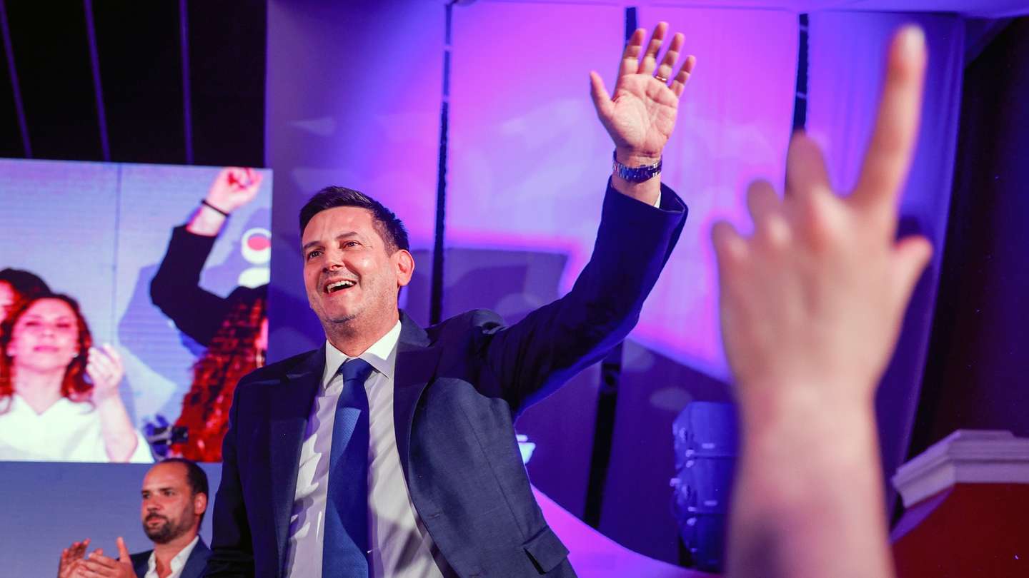 The president of the Liberal Initiative, Rui Rocha, reacts after speak to supporters on the election night of the legislative elections 2025 at coalition headquarters in Lisbon, Portugal, 18 May 2025. More than 10.8 million voters living in Portugal and abroad will be asked to vote in these early parliamentary elections on 18 May and choose from among the 21 competing political forces the party they believe should form the next government and elect the 230 seats of the Assembly of the Republic for the next legislature. ANTONIO PEDRO SANTOS/LUSA