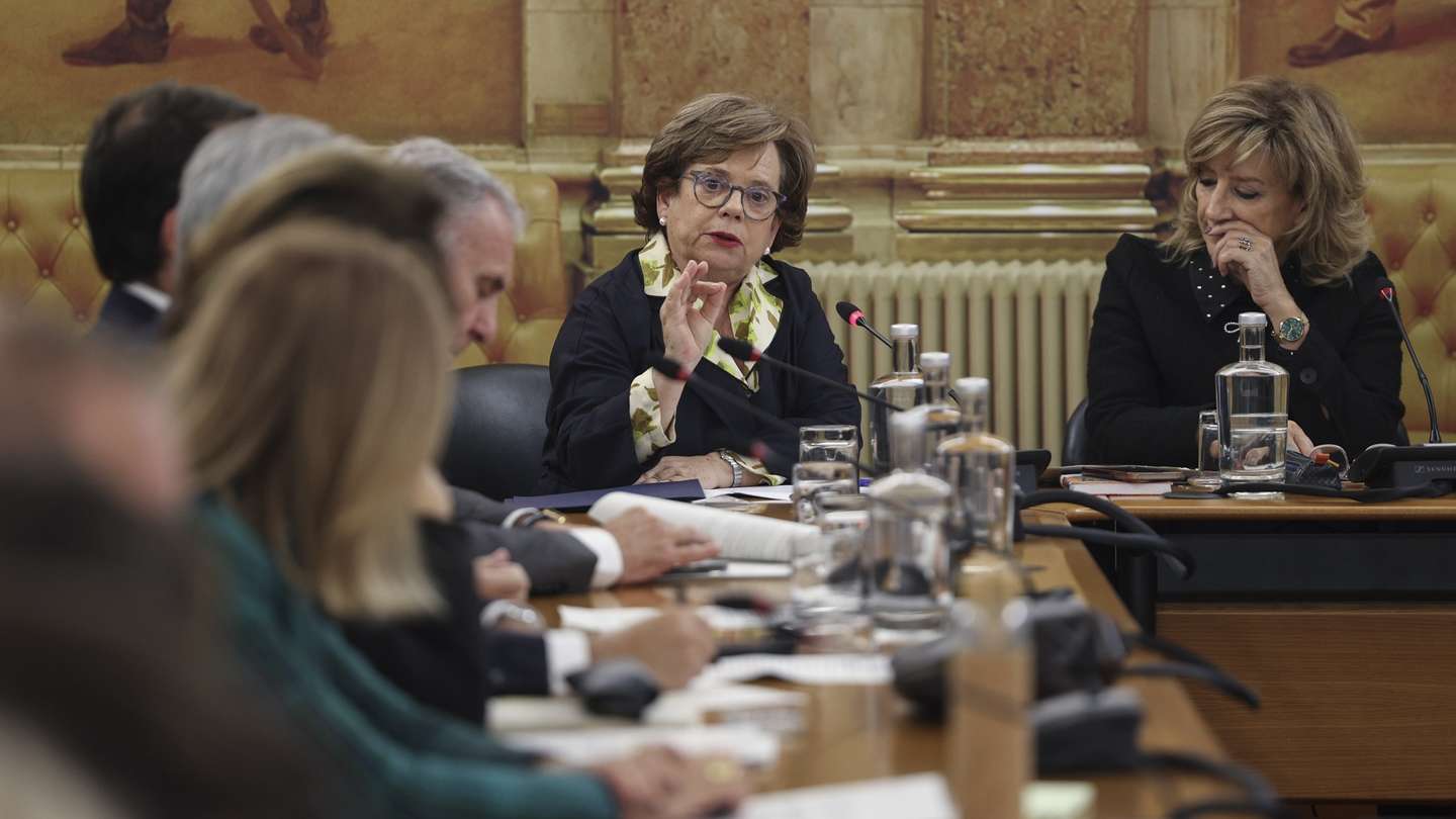Ministra da Administração Interna Maria Lúcia Amaral ouvida na Comissão de Assuntos Constitucionais, Direitos, Liberdades e Garantias esta tarde na Assembleia da República em Lisboa, 16 de dezembro de 2025. MIGUEL A. LOPES/LUSA