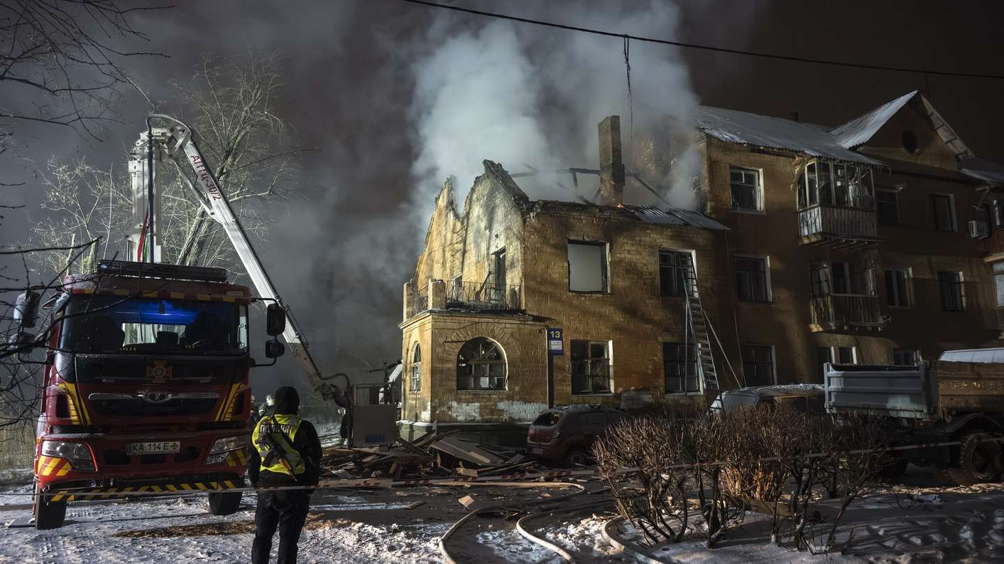 epa12637468 Ukrainian rescuers work at the site of a Russian strike on a residential building in Kyiv, Ukraine, 09 January 2026, amid the Russian invasion. At least three people were killed and 16 others injured in the city during an overnight combined Russian attack, according to the Kyiv City Military Administration. During a subsequent double-tap strike, one paramedic was killed and four were injured, according to Kyiv Mayor Vitali Klitschko.  EPA/MAXYM MARUSENKO