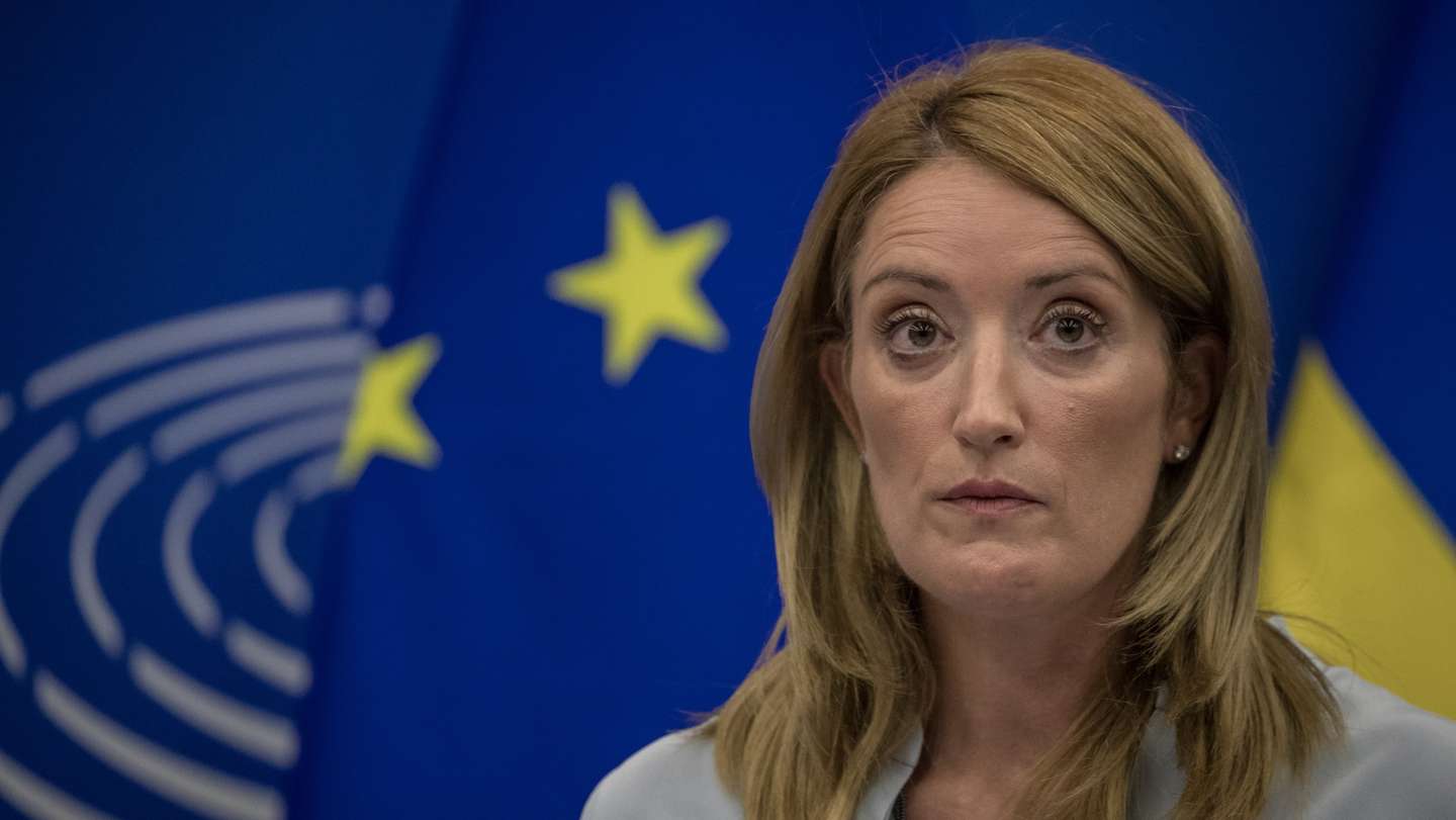 epa10181345 European Parliament President Roberta Metsola gives a press conference during a plenary session at the European Parliament in Strasbourg, France, 13 September 2022.  EPA/CHRISTOPHE PETIT TESSON
