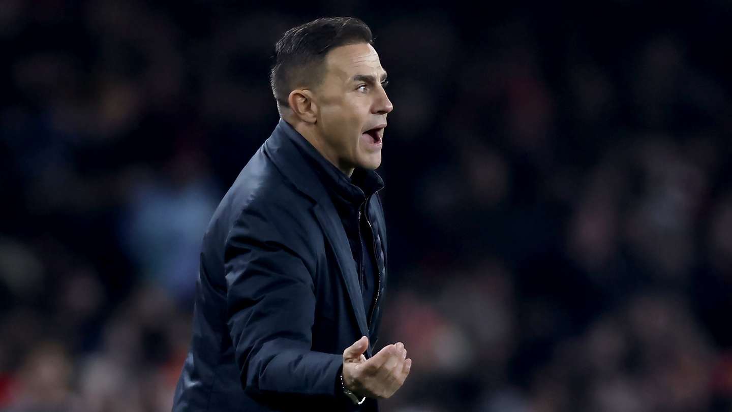 epa11845599 Dinamo head coach Fabio Cannavaro gestures on the touchline during the UEFA Champions League league phase match between Arsenal FC and GNK Dinamo Zagreb, in London, Britain, 22 January 2025.  EPA/TOLGA AKMEN