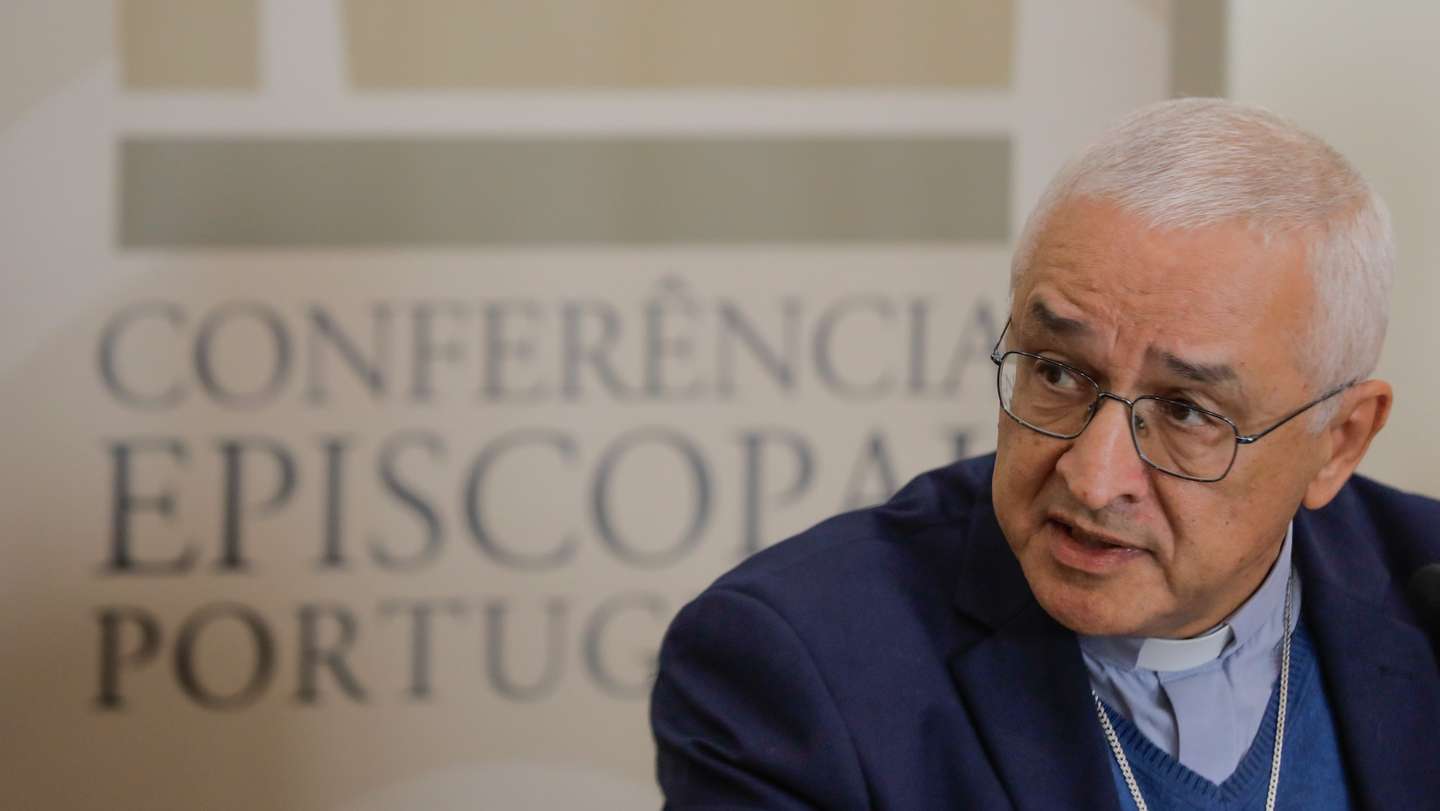 O presidente da Conferência Episcopal Portuguesa (CEP), bispo de Leiria e Fátima, José Ornelas, participa na conferência de imprensa no final da Assembleia Plenária da CEF, que reuniu em plenário os bispos das dioceses portuguesas no Santuário de Fátima, em Ourém, 10 de novembro de 2022. PAULO CUNHA/LUSA