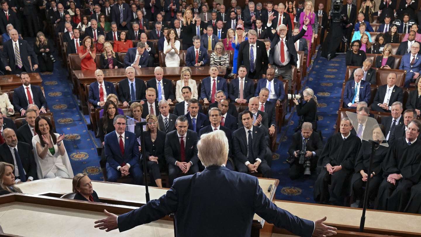 epaselect epa11941306 US President Donald Trump addresses a joint session of the United States Congress at the US Capitol in Washington, DC, USA, 04 March 2025.  EPA/JIM LO SCALZO