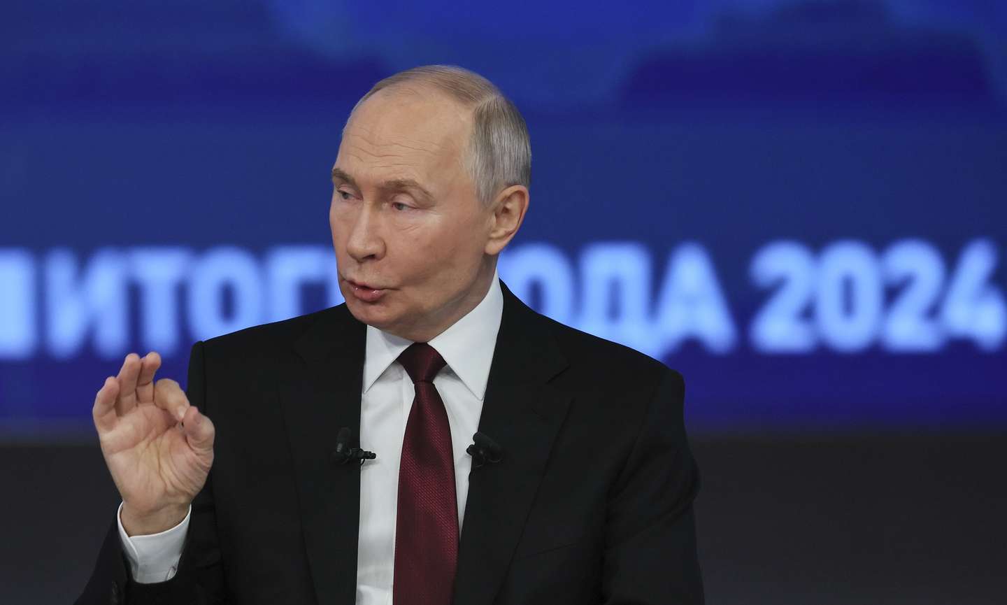epa11785093 Russian President Vladimir Putin gestures as he answers questions during his annual live broadcast press conference with Russian federal, regional, and foreign media at the Gostiny Dvor forum hall in Moscow, Russia, 19 December 2024. Russian President Vladimir Putin on 19 December holds his end-of-year press conference and the 'Direct Line with Vladimir Putin' televised event, where he will answer citizens' questions focusing on domestic issues.  EPA/YURI KOCHETKOV