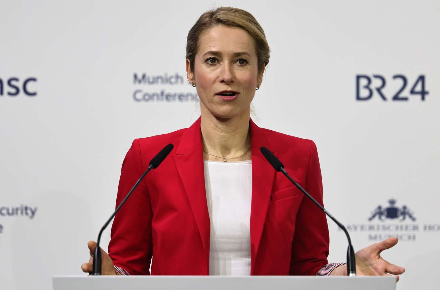 epa12741566 European High Representative for Foreign and Security Policy, Kaja Kallas speaks during the 62nd Munich Security Conference (MSC), in Munich, Germany, 15 February 2026. High-level international decision-makers meet at the 62nd Munich Security Conference from 13 to 15 February 2026 to discuss global security issues.  EPA/RONALD WITTEK