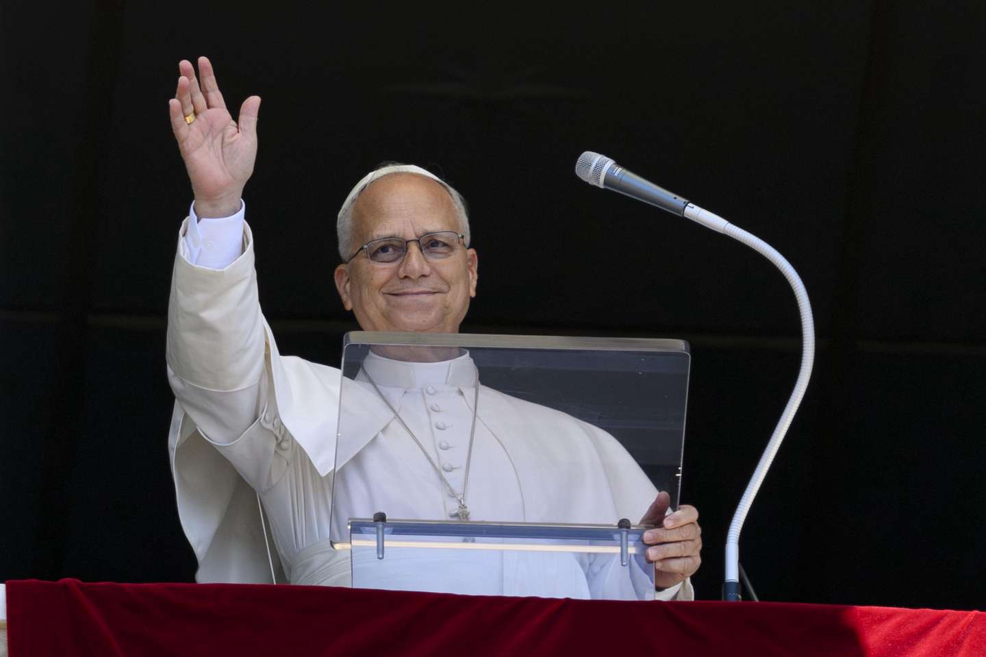 epa13088598 A handout picture provided by the Vatican Media shows Pope Leo XIV blesses the faithful during the Angelus prayer in St. Peter's Square of the Vatican City, 05 July 2026.  EPA/VATICAN MEDIA HANDOUT HANDOUT EDITORIAL USE ONLY/NO SALES