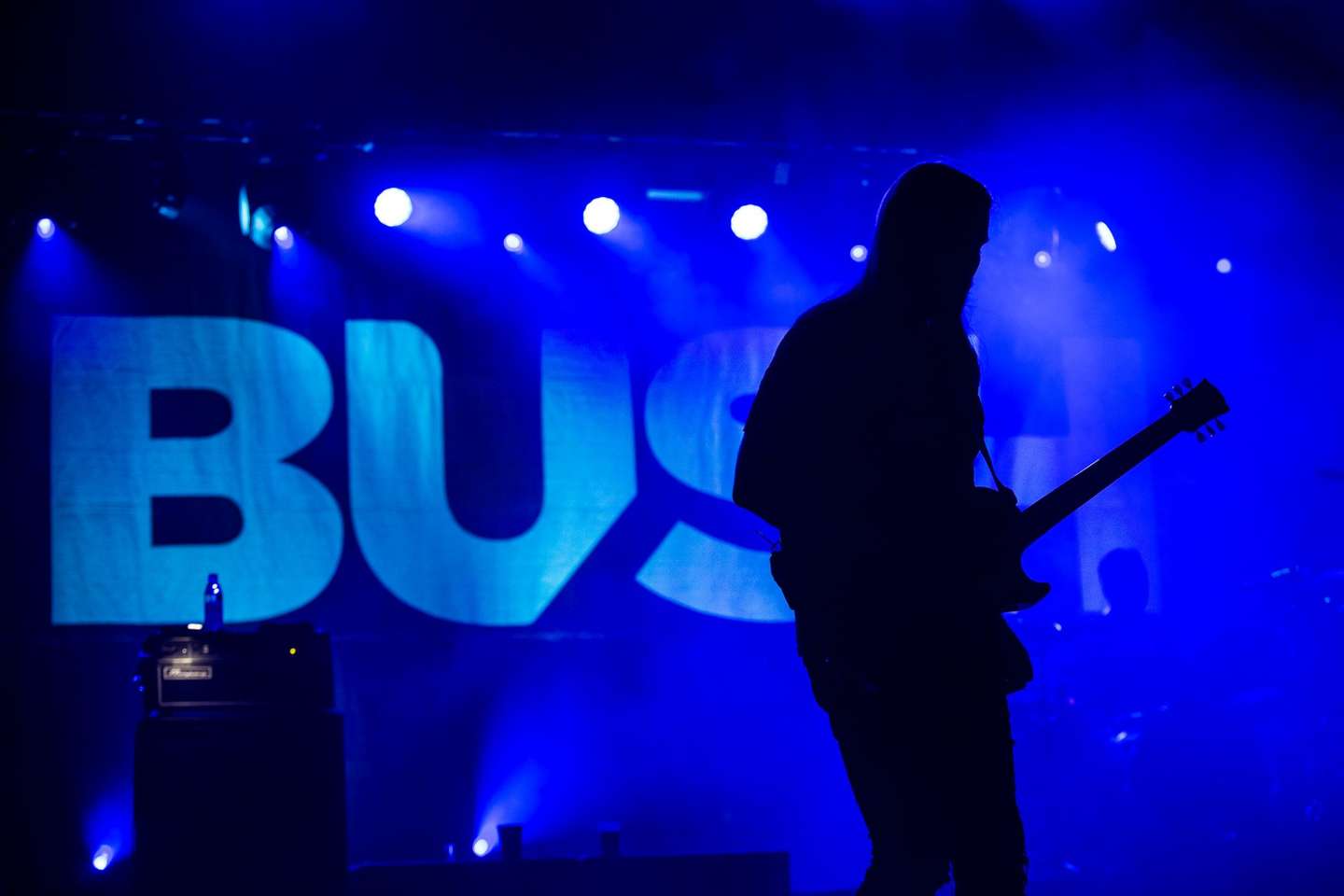 Bush. Uma noite movida a memórias e adrenalina – Observador