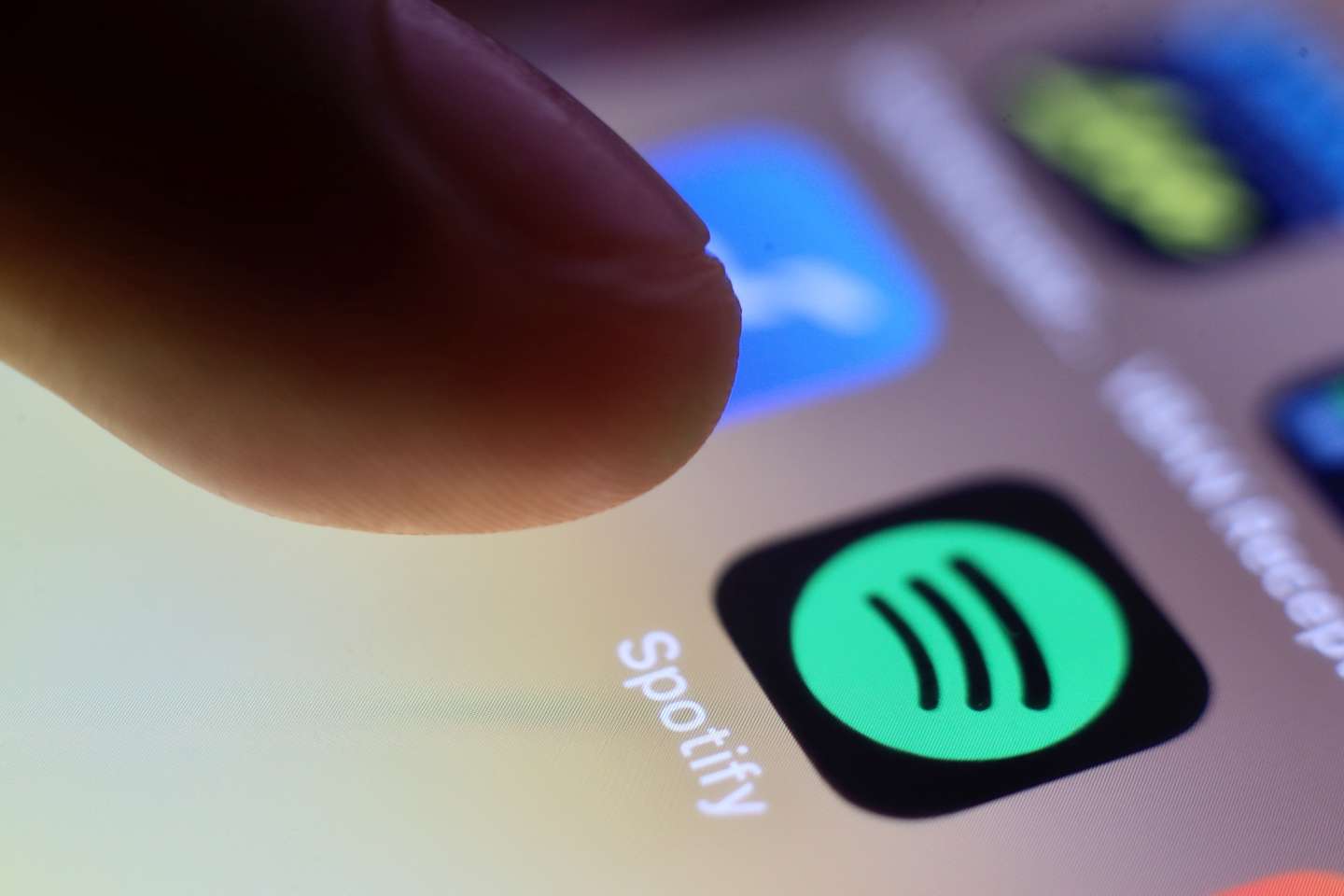 epa09044616 (FILE) - The logo of music streaming company Spotify is pictured on a smartphone in Taipei, Taiwan, 30 July 2020 (reissued 01 March 2021). Spotify confirmed on 01 March 2021 it had removed hundreds of K-Pop releases from its worldwide streaming services over licensing disputes with South Korean distributor Kakao M.  EPA/RITCHIE B. TONGO *** Local Caption *** 56665503
