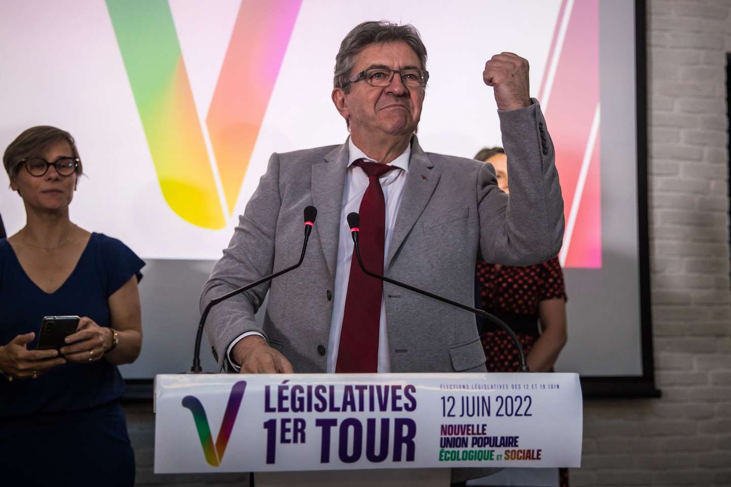 epa10009941 Jean-Luc Melenchon leader of  the 'NUPES' (Nouvelle Union Populaire Ecologique et Sociale) a coalition of Leftist and Ecologist parties delivers a speech after the results of the first round of the French legislatives elections, at his party headquarter in Paris, France, 12 June 2022. The legislative elections in France will be held on 12 and 19 June 2022 to elect the 577 members for the National Assembly of the French Republic.  EPA/CHRISTOPHE PETIT TESSON