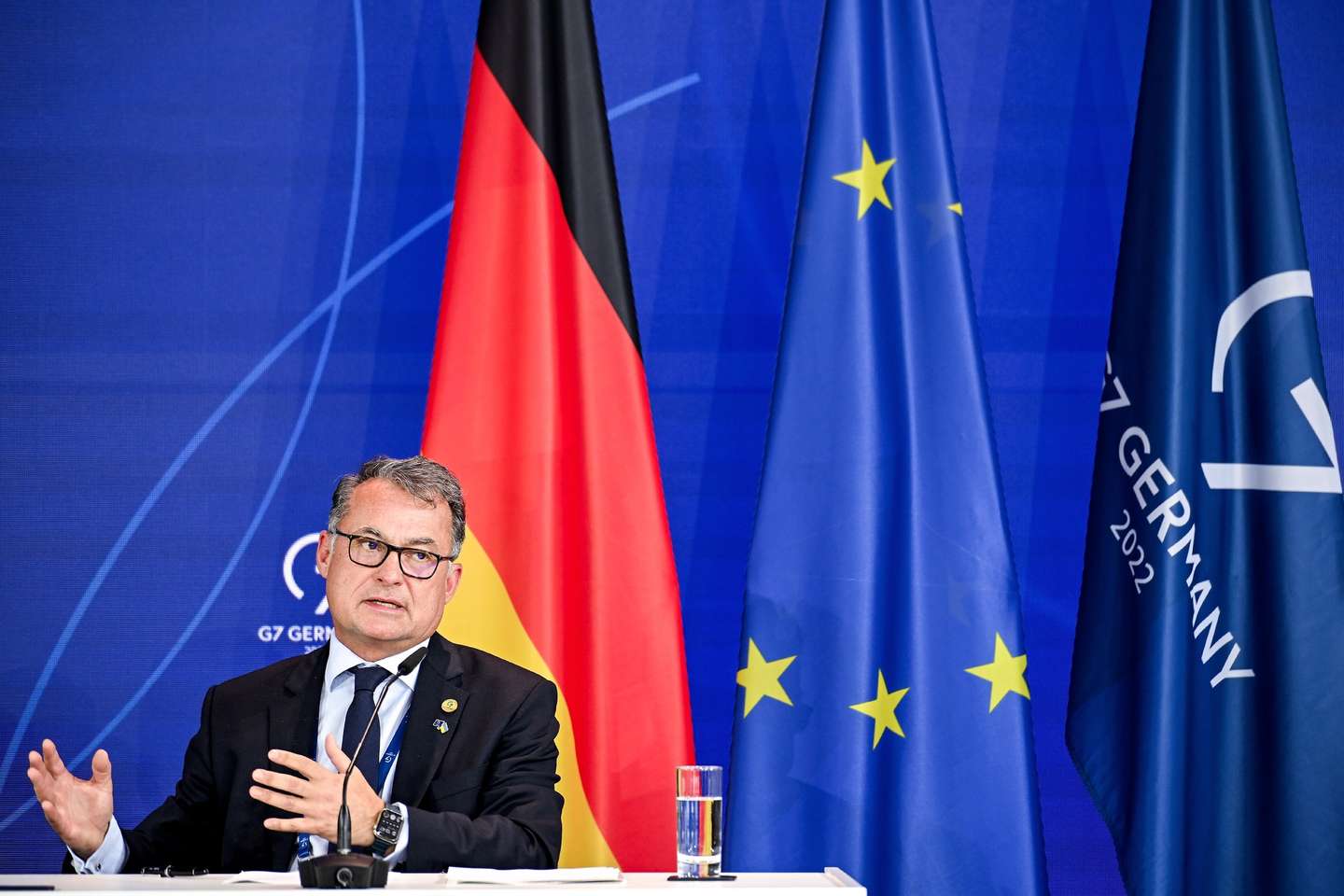 epa09960218 The President of Germany's central bank, Joachim Nagel, speaks to the media during a press conference of the G7 Finance Ministers and Central Bank Governors Meetings in Koenigswinter, near Bonn, Germany, 20 May 2022. The meetings of Finance Ministers and Central Bank Governors will take place in Bonn and Koenigswinter from 18 to 20 May 2022.  EPA/SASCHA STEINBACH