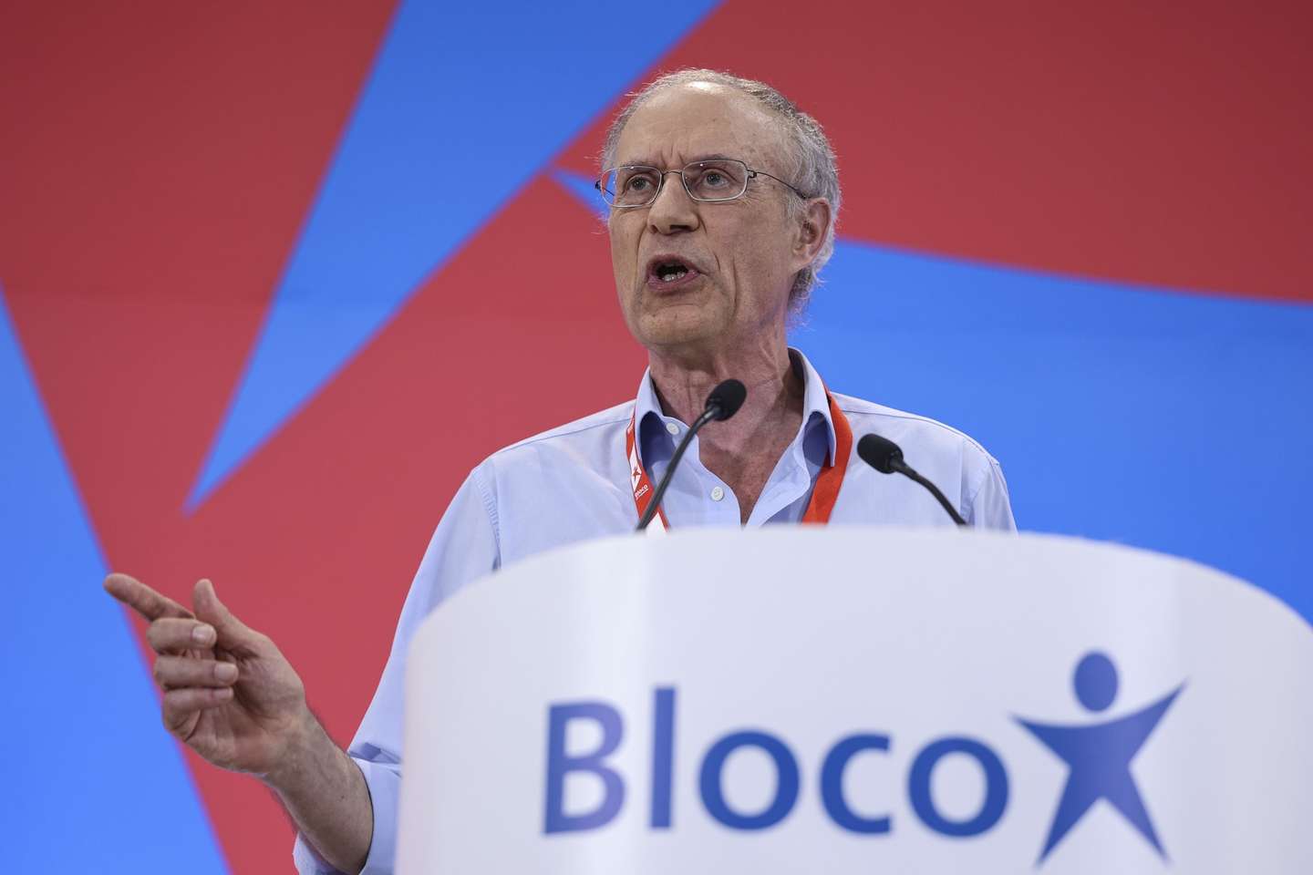 O fundador e ex- coordenador do Bloco de Esquerda (BE), Francisco Louçã, intervém durante a XIII Convenção Nacional do partido, em Lisboa, 27 de maio de 2023. ANTÓNIO COTRIM/LUSA