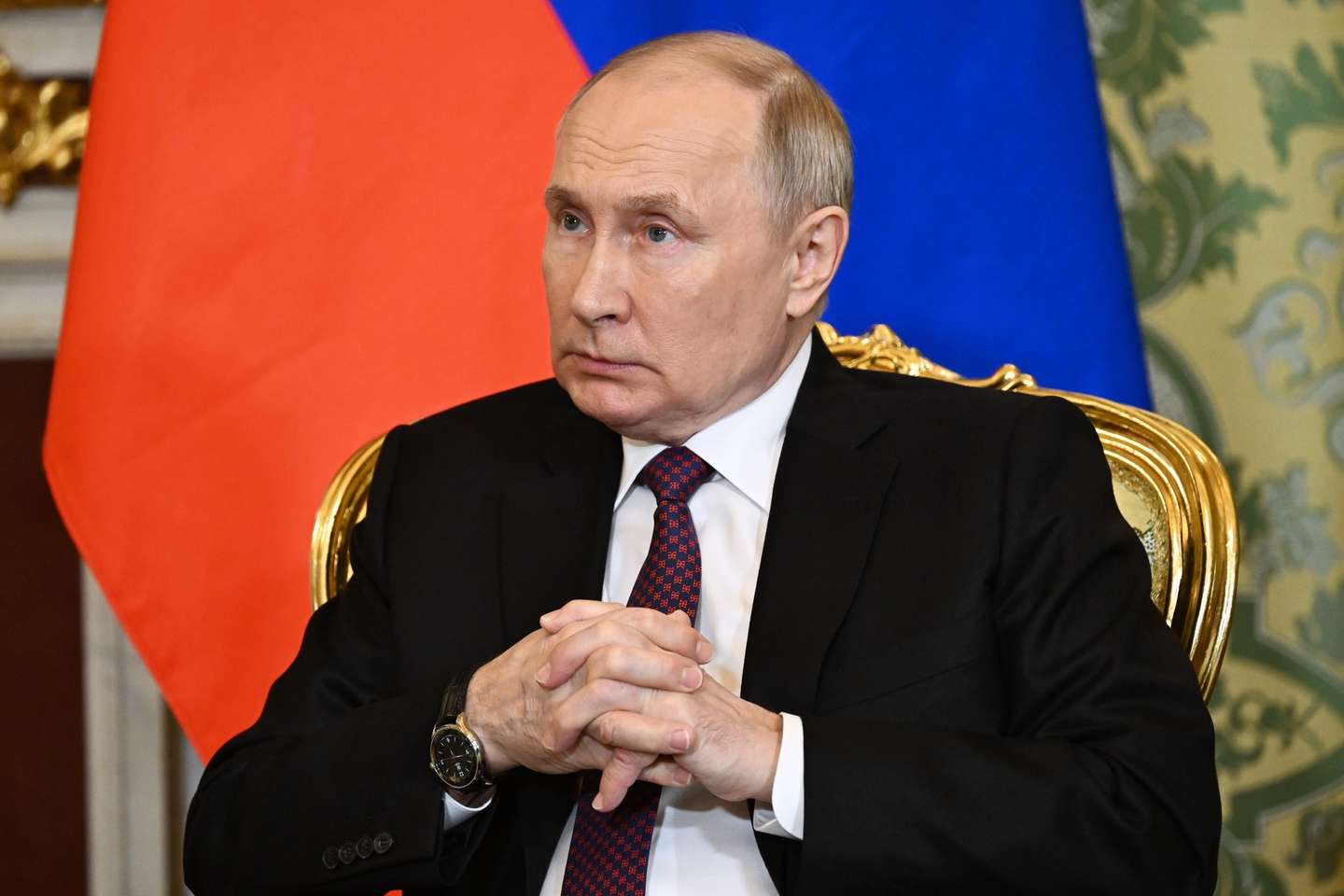 epa11015879 Russian President Vladimir Putin attends a meeting with Iranian President Ebrahim Raisi at the Kremlin in Moscow, Russia, 07 December 2023.  EPA/PAVEL BEDNYAKOV / KREMLIN POOL / POOL MANDATORY CREDIT