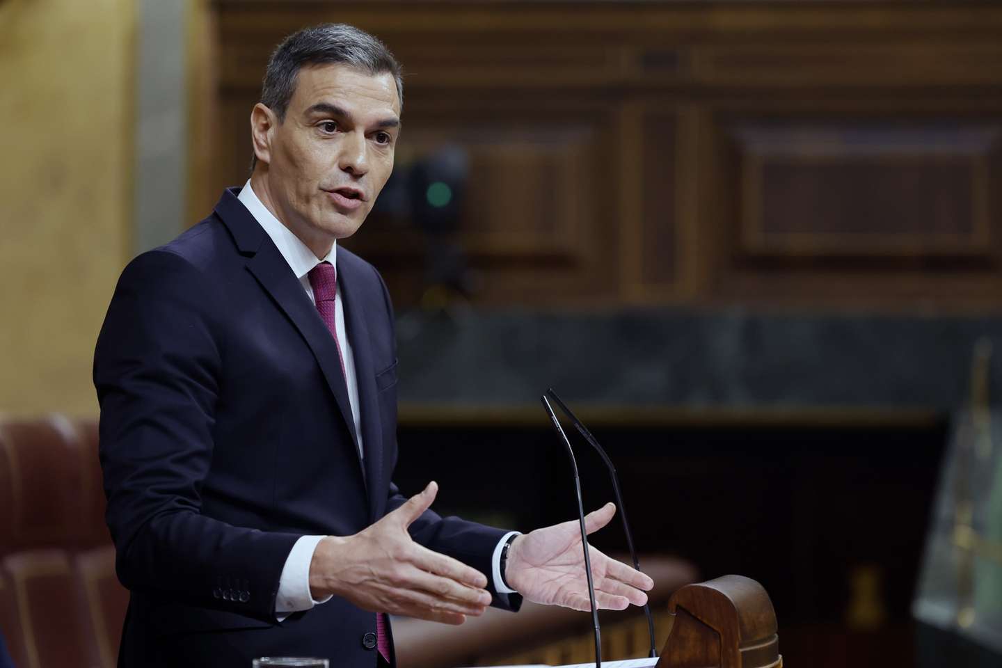 epa11269943 Spain's Prime Minister Pedro Sanchez speaks during question time at the Lower House in Madrid, Spain, 10 April 2024. Sanchez talked about relations with Morocco and his position about the conflict in Gaza during question time at the Lower House of Parliament, before a new tour around Europe to find support in recognizing Palestine as a State.  EPA/MARISCAL