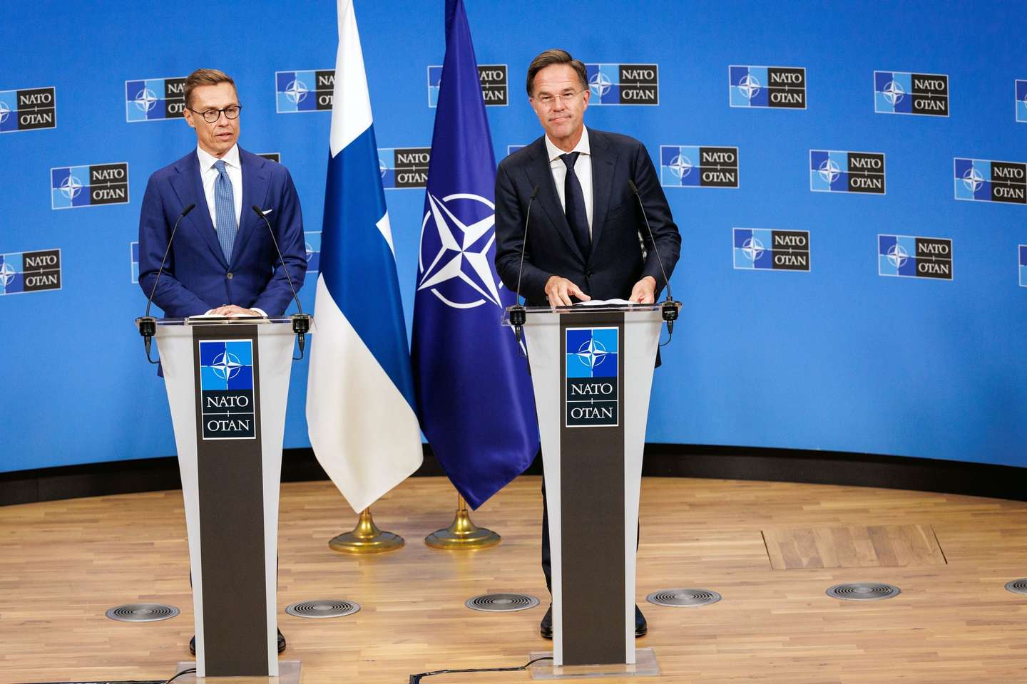 epa11649312 President of Finland, Alexander Stubb (L) and NATO Secretary General Mark Rutte (R) speak during a press conference at NATO Headquarters in Brussels, Belgium, 08 October 2024.  EPA/OLIVIER MATTHYS