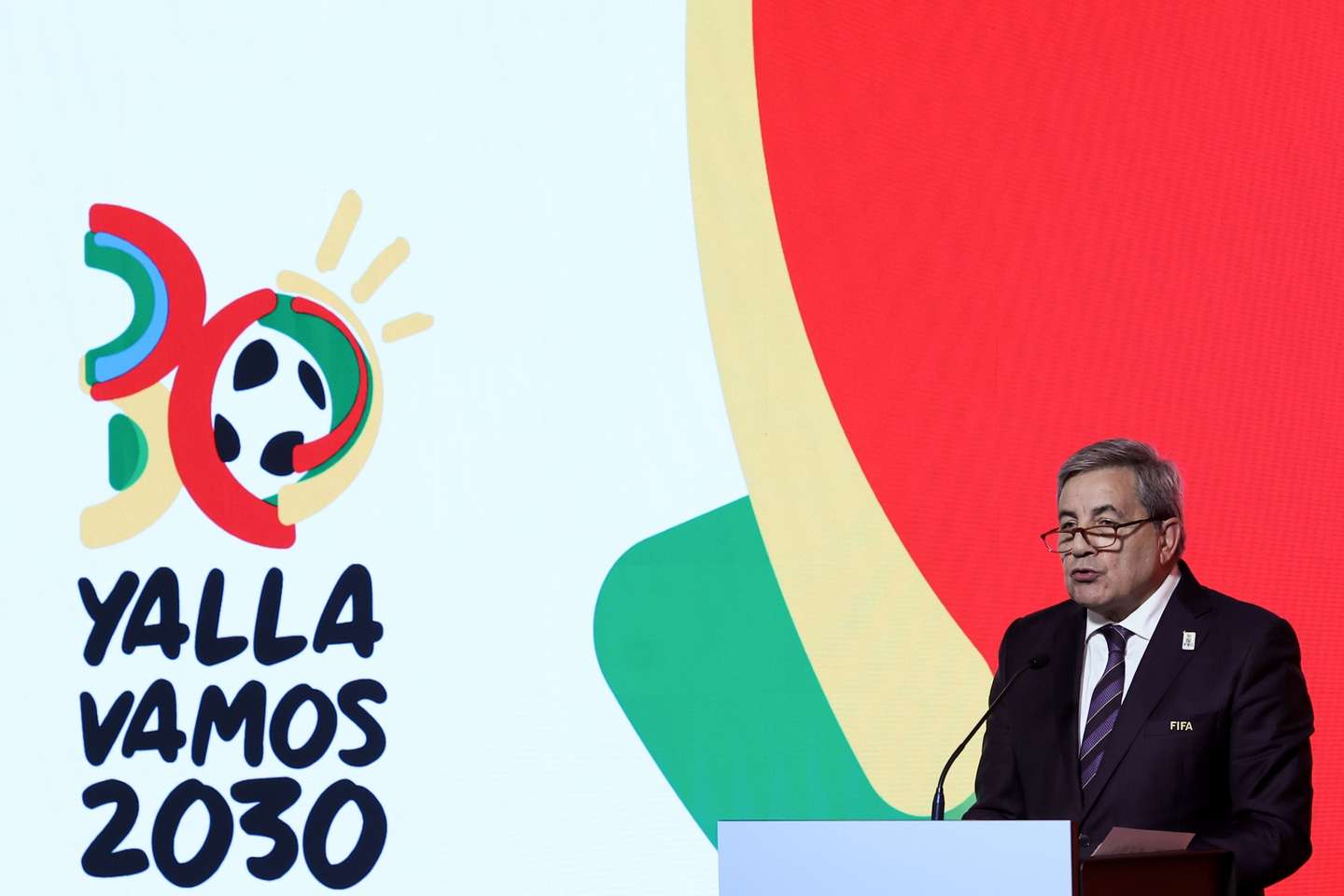 Fernando Gomes, presidente da Federação Portuguesa de Futebol (FPF), discursa durante o evento promovido pela FPFno âmbito da votação da candidatura ao Mundial 2030, na Cidade do Futebol, Lisboa, 11 de dezembro de 2024. ANTÓNIO COTRIM/LUSA