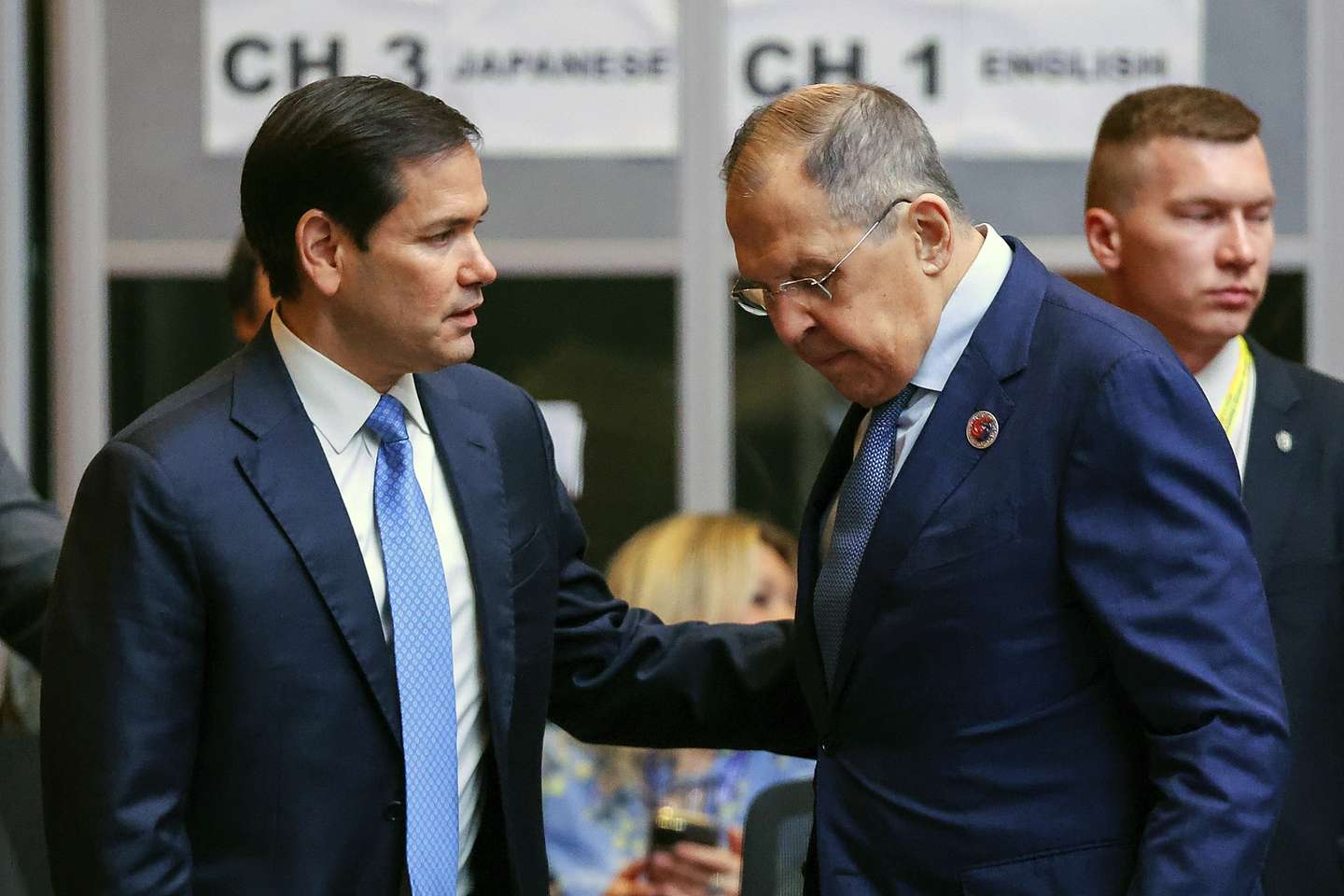 epa12230743 Russia's Foreign Minister Sergei Lavrov (R) listens to US Secretary of State Marco Rubio (L) during the 15th East Asia Foreign Ministers’ Meeting at the 58th Association of Southeast Asian Nations (ASEAN) Foreign Ministers’ Meetings in Kuala Lumpur, Malaysia, 11 July 2025.  EPA/FAZRY ISMAIL