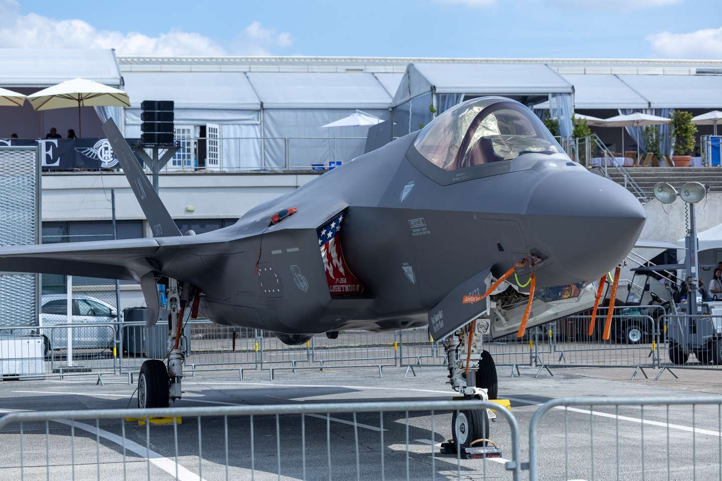 epa12179387 A F-35 A Lightning II generation US-made jet fighter on display during the first day of the 55th edition of the International Paris Air Show at the Paris-Le Bourget Airport near Paris, France, 16 June 2025. The Paris Air Show, one of the largest trade fairs of the aerospace-industry and air shows in the world, runs from 16 to 22 June.  EPA/CHRISTOPHE PETIT TESSON