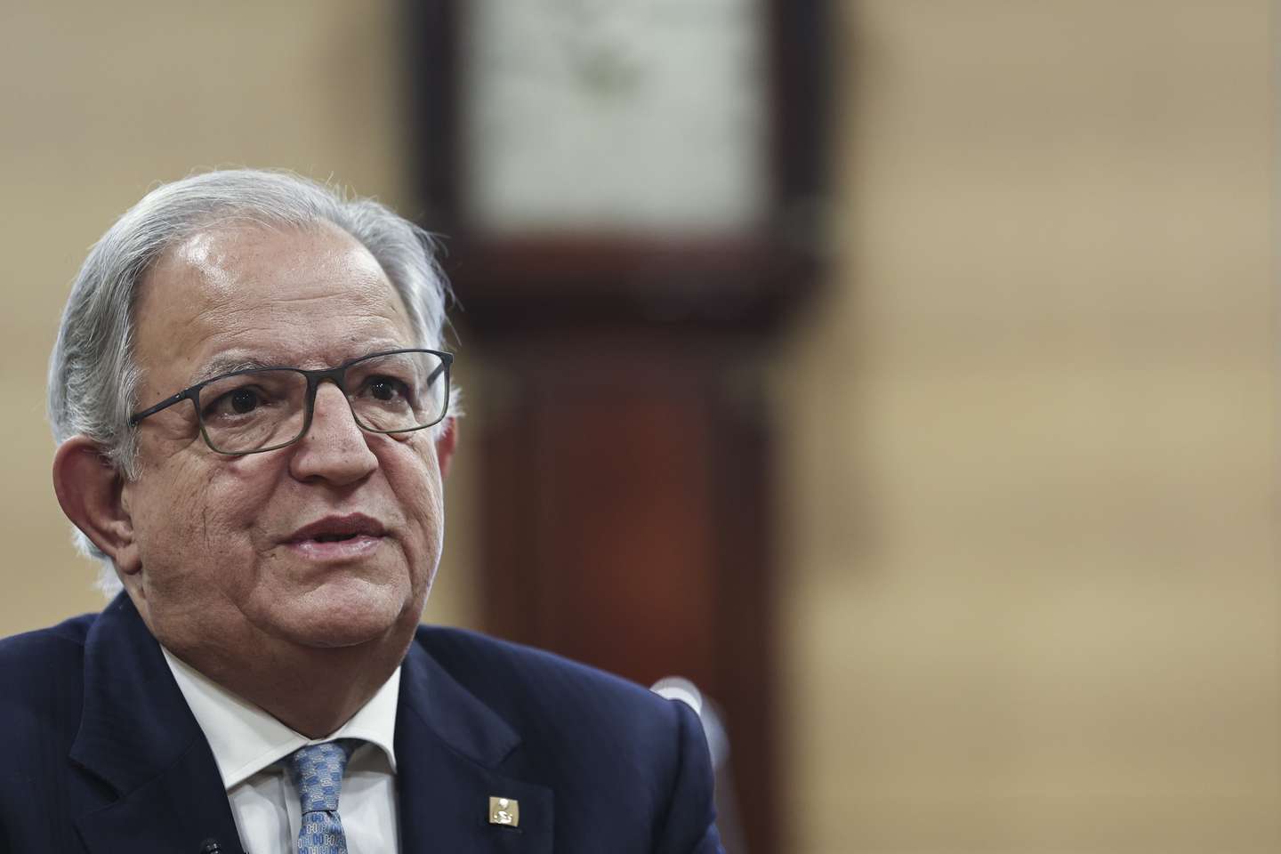 O candidato à liderança da Associação Mutualista Montepio Geral, Virgílio Lima, em entrevista à agência Lusa, em Lisboa, 10 de novembro de 2025. O presidente da Associação Mutualista Montepio Geral e novamente candidato ao cargo, Virgílio Lima, disse hoje que o grupo melhorou a sua situação financeira nos últimos anos e sobre o Banco Montepio disse que espera um aumento de dividendos pagos por este. (ACOMPANHA TEXTO LUSA DO DIA 16 DE NOVEMBRO DE 2025). ANTÓNIO COTRIM/LUSA
