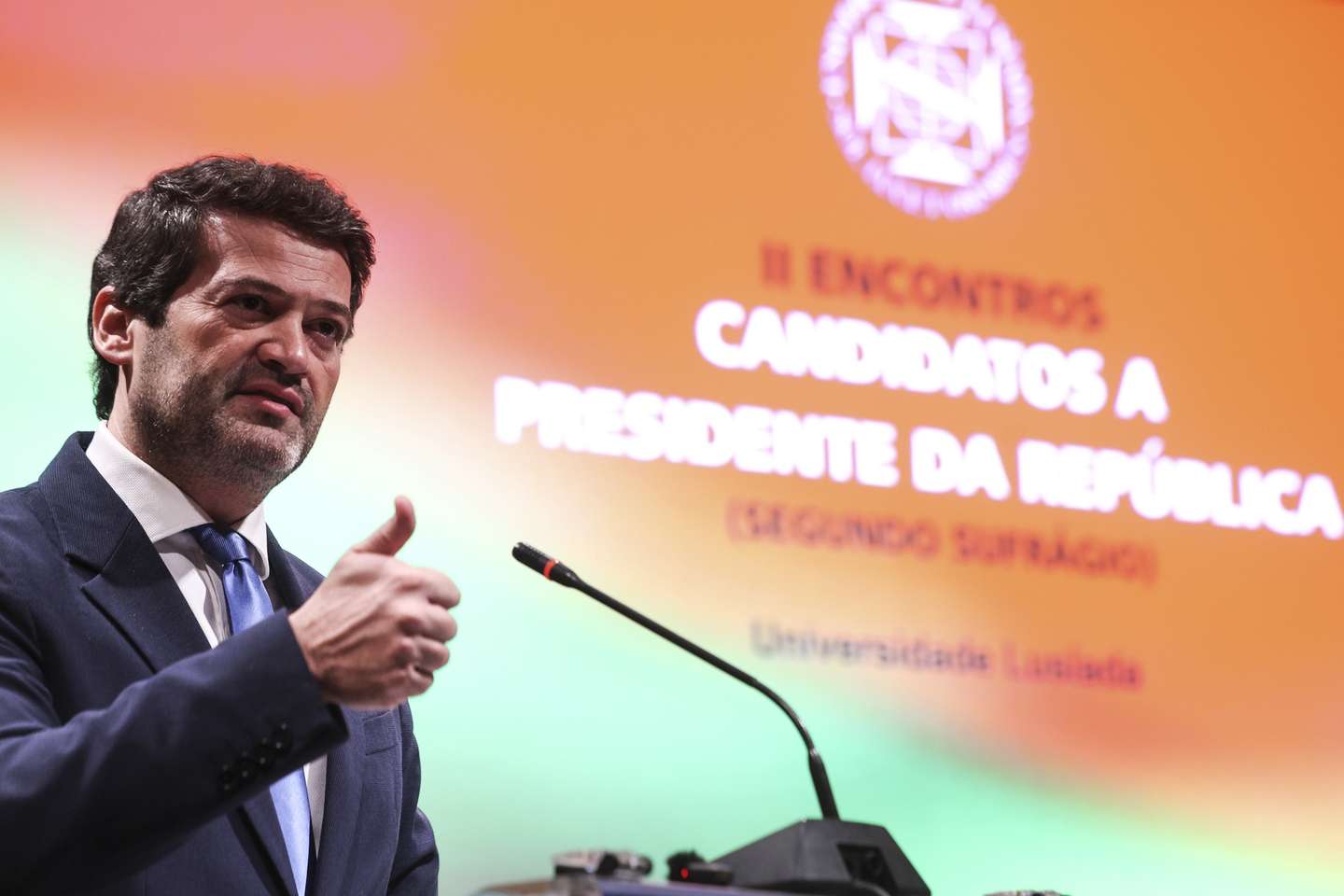 O candidato à Presidência da República, André Ventura, durante um encontro com estudantes na Universidade Lusíada em Lisboa, 28 de janeiro de 2026. Os portugueses elegem o novo Presidente da República em 08 de fevereiro. TIAGO PETINGA/LUSA